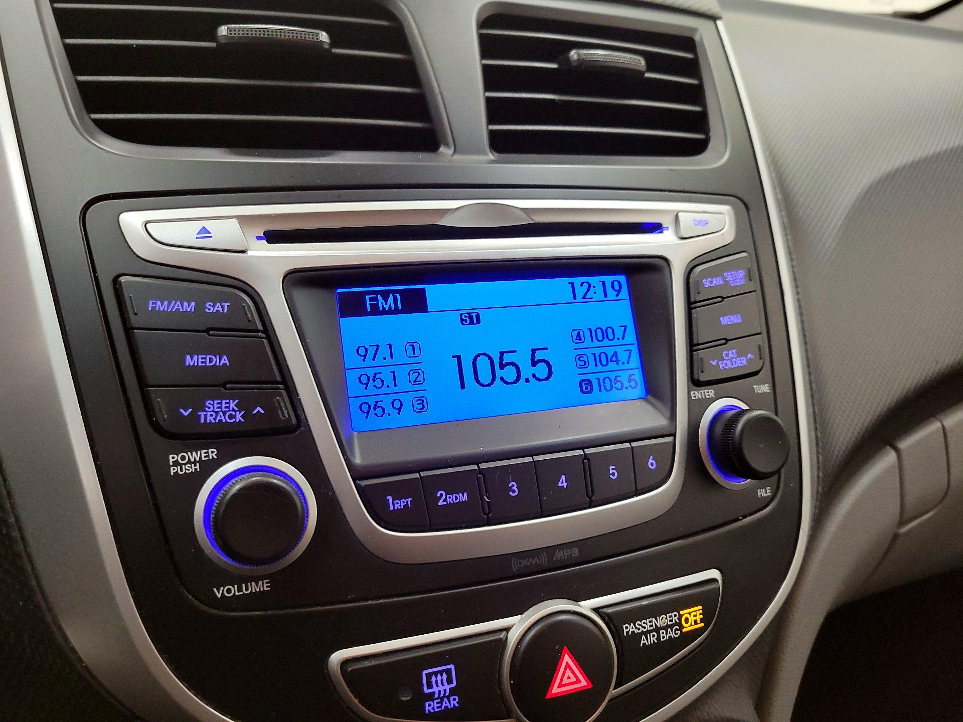 Thumbnail: 2014 Hyundai Accent - 14