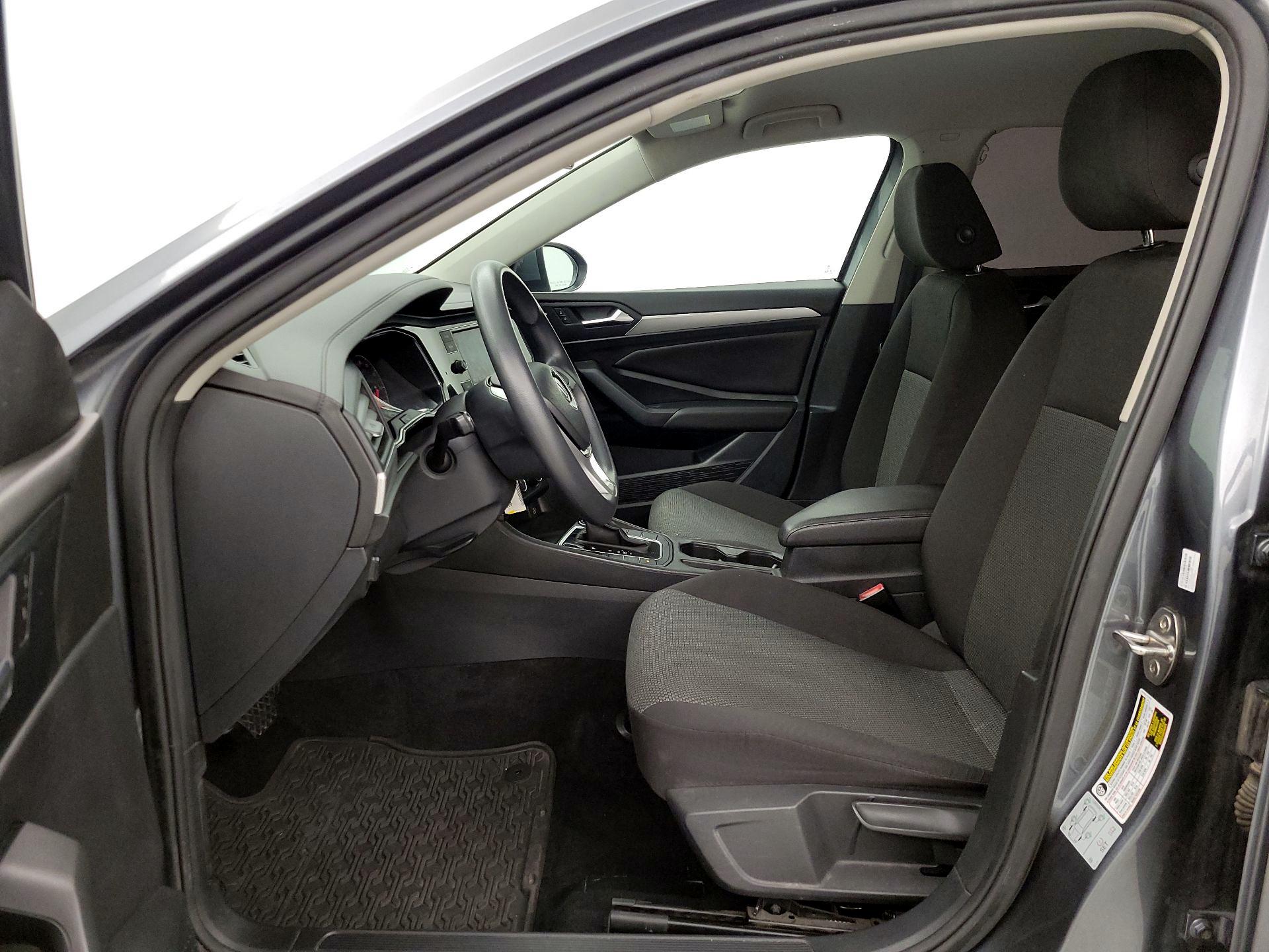 Thumbnail: 2019 Volkswagen Jetta - 11