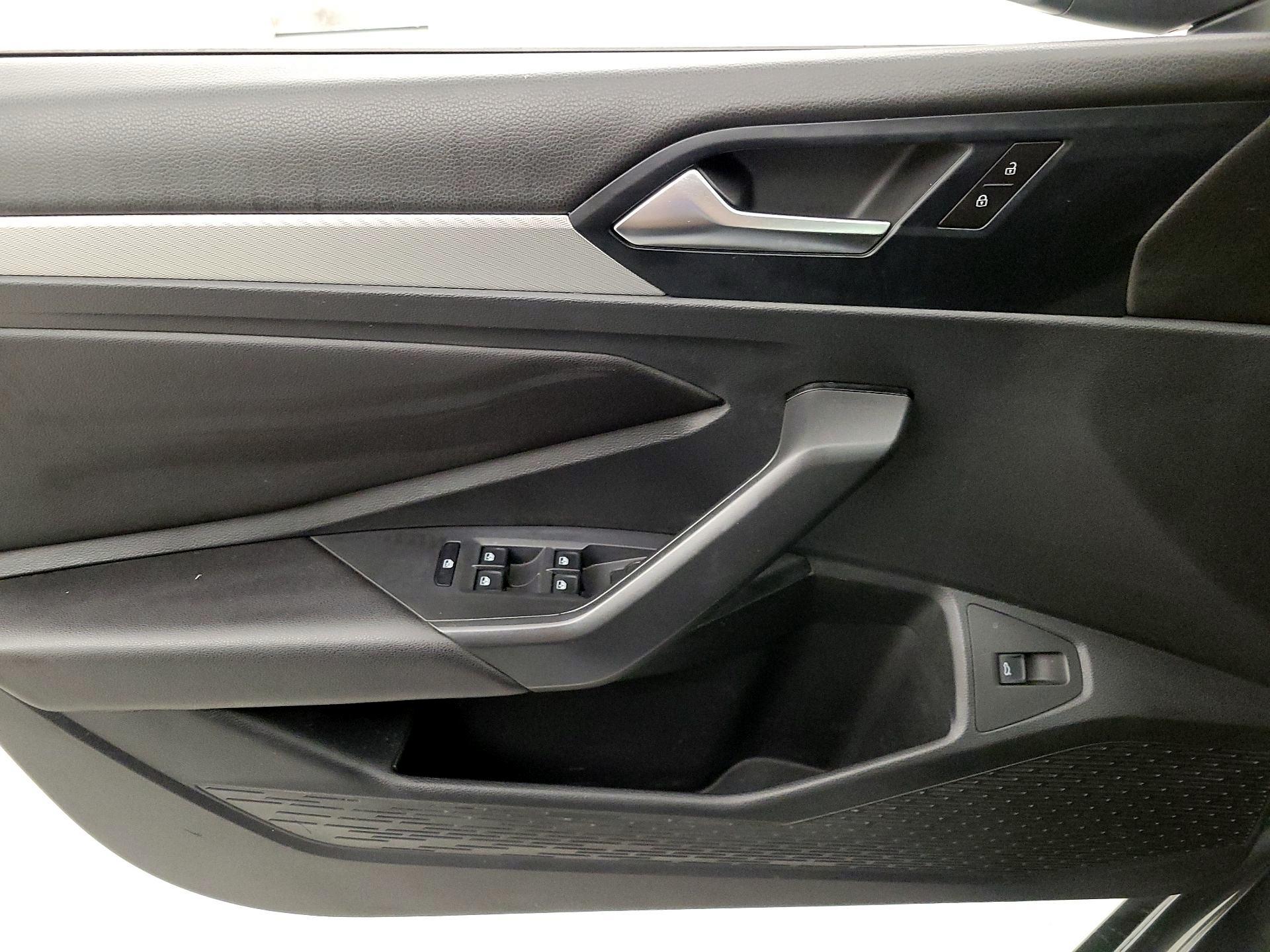 Thumbnail: 2019 Volkswagen Jetta - 12