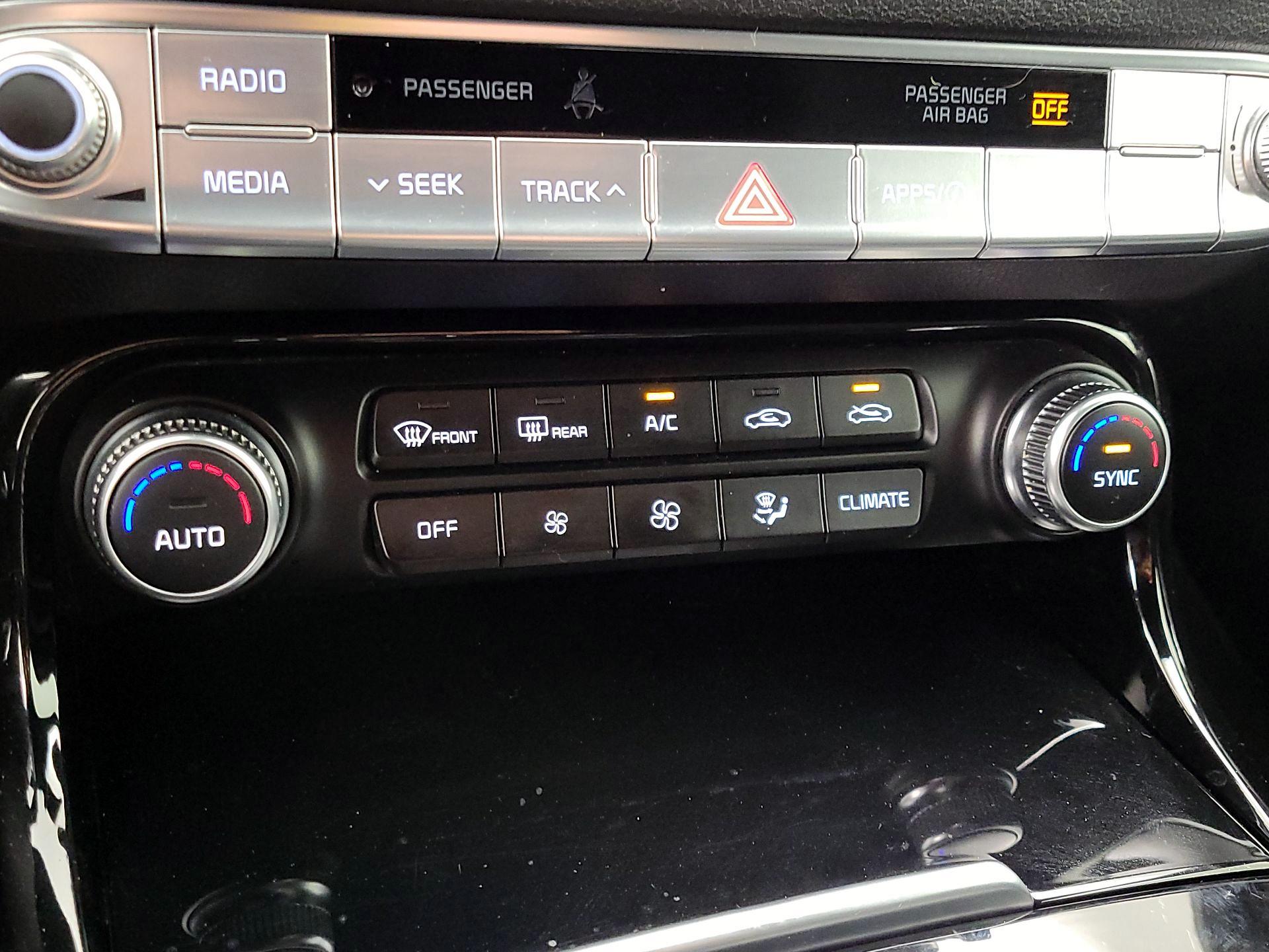 Thumbnail: 2020 Kia Stinger - 16