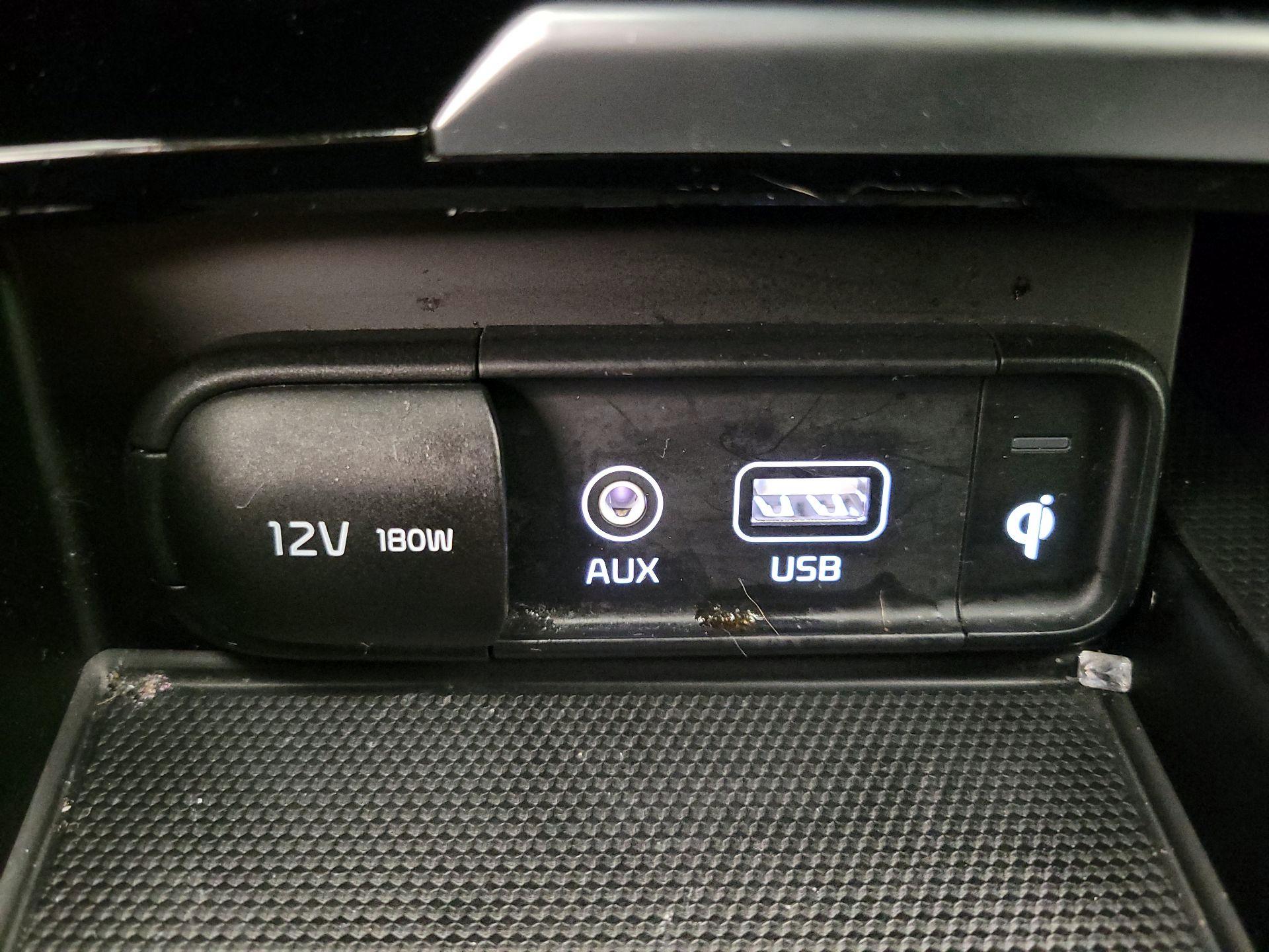 Thumbnail: 2020 Kia Stinger - 18