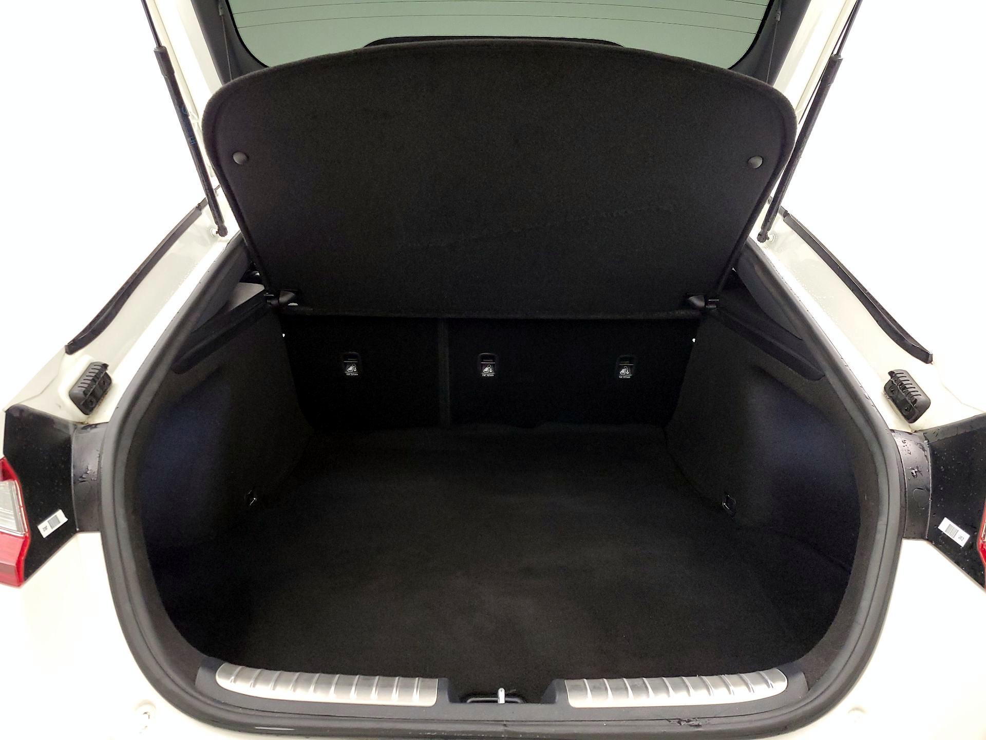 Thumbnail: 2020 Kia Stinger - 20