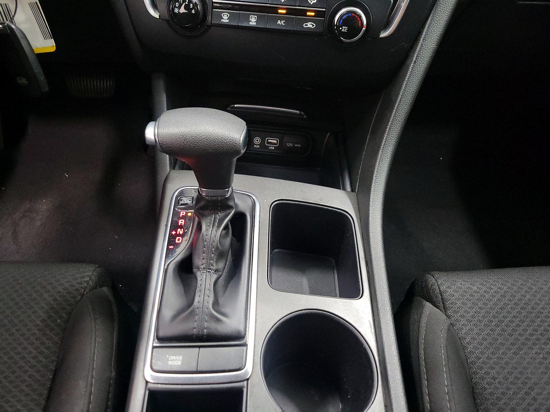 Thumbnail: 2016 Kia Optima - 17