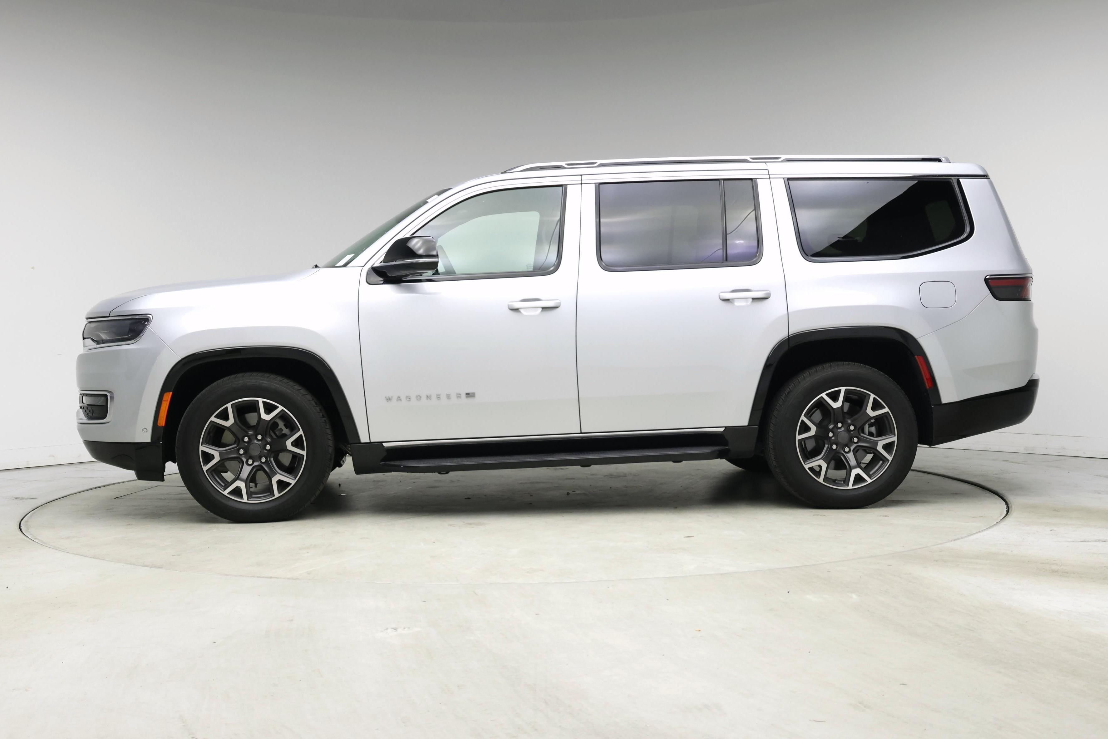 Thumbnail: 2023 Jeep Wagoneer - 3