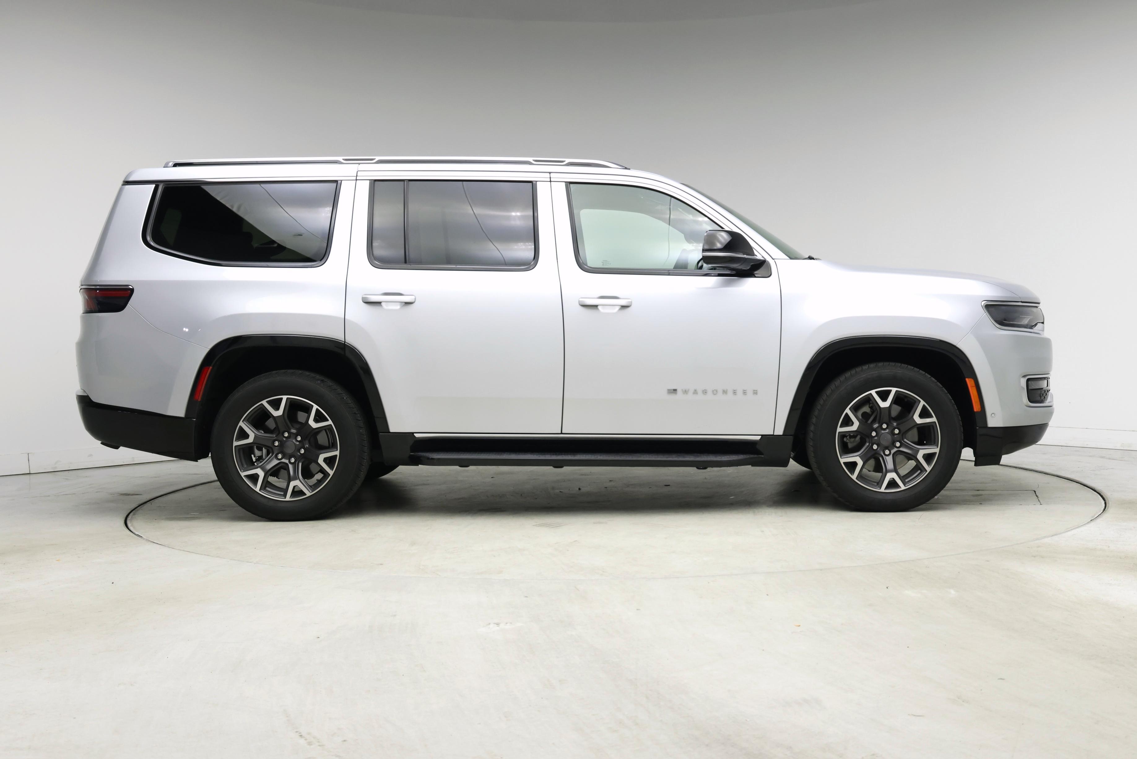 Thumbnail: 2023 Jeep Wagoneer - 7