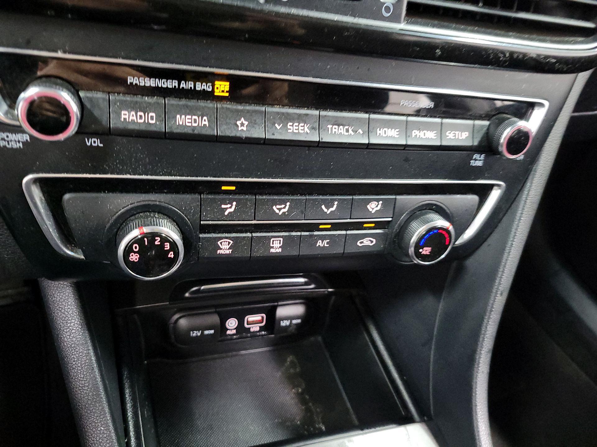 Thumbnail: 2020 Kia Optima - 15