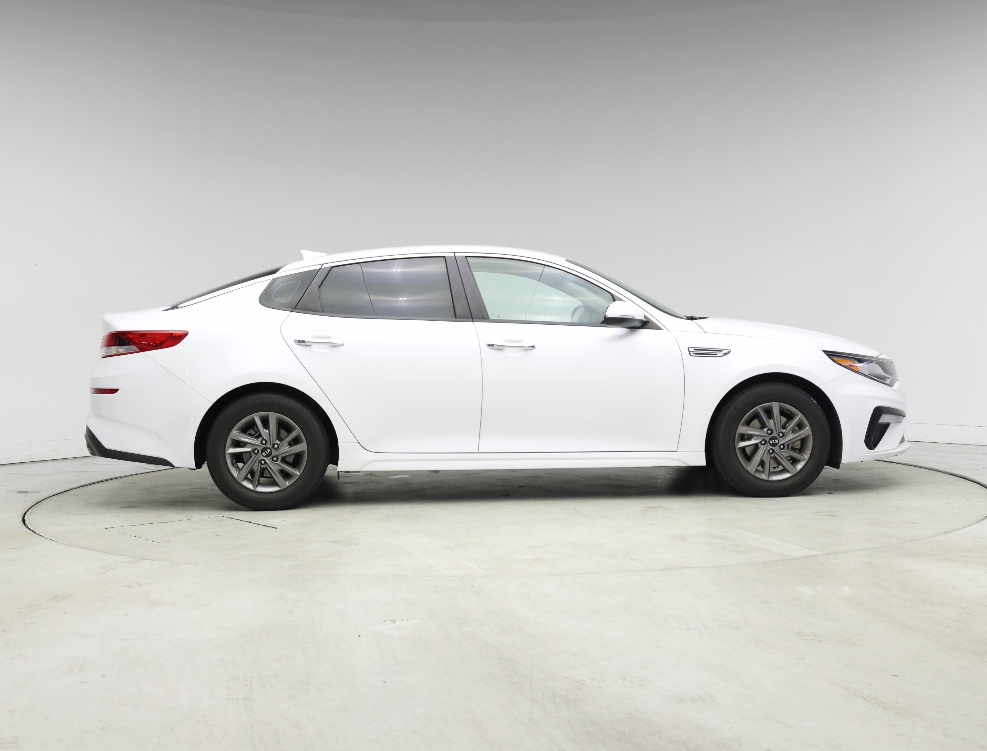 Thumbnail: 2020 Kia Optima - 7