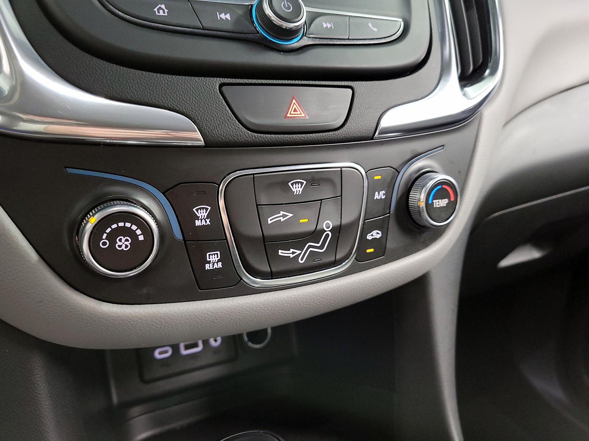 Thumbnail: 2021 Chevrolet Equinox - 14