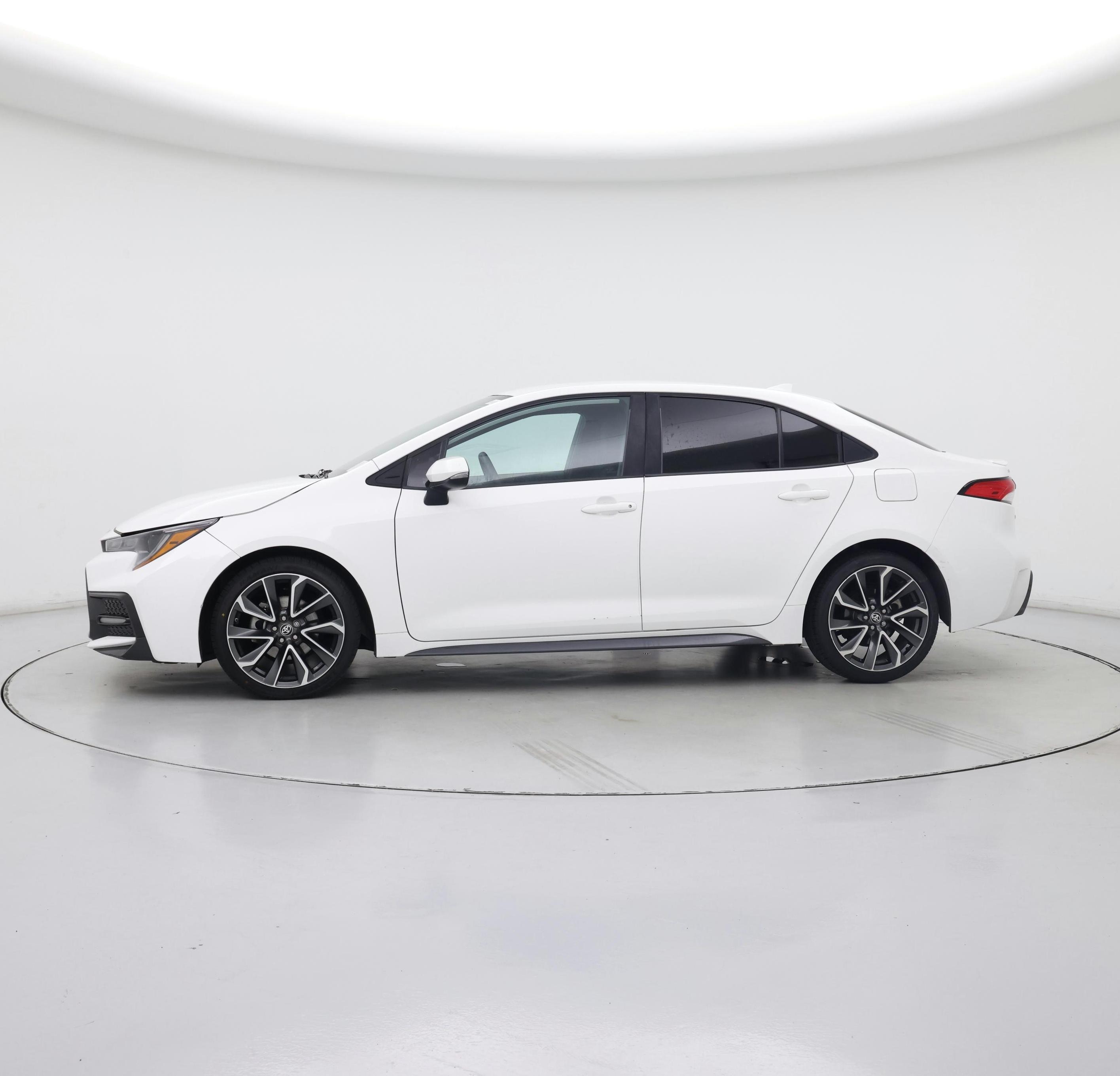 Thumbnail: 2021 Toyota Corolla - 3