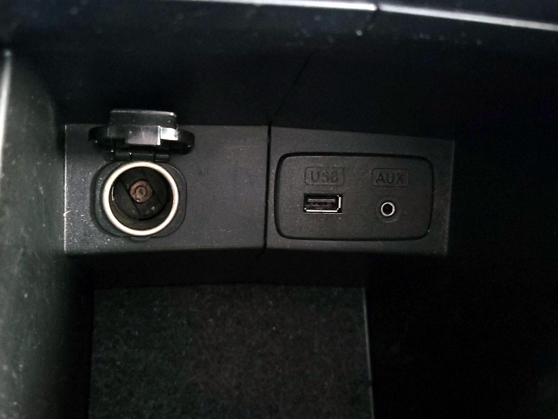 Thumbnail: 2015 Subaru Forester - 18