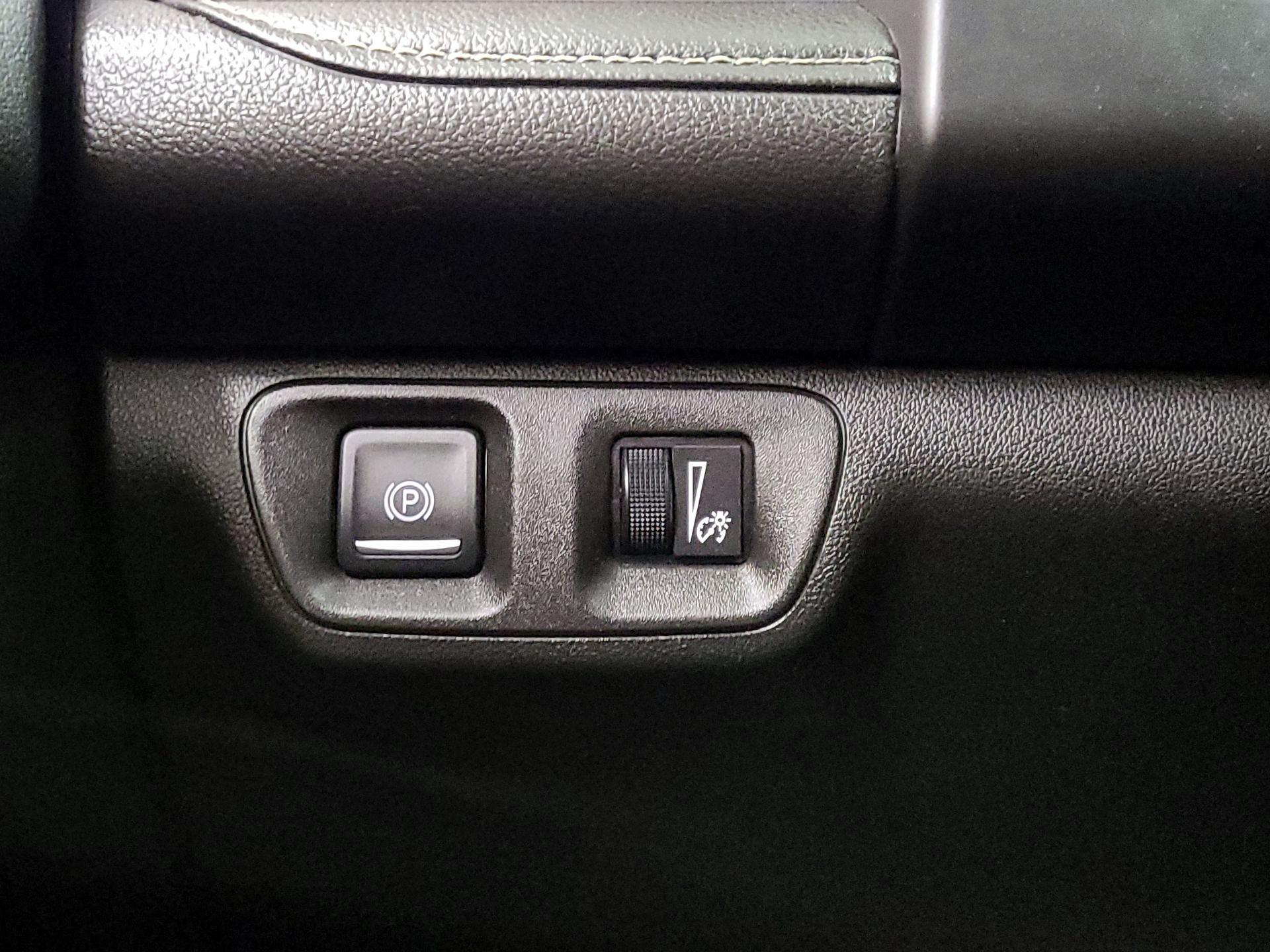 Thumbnail: 2018 GMC Acadia - 13