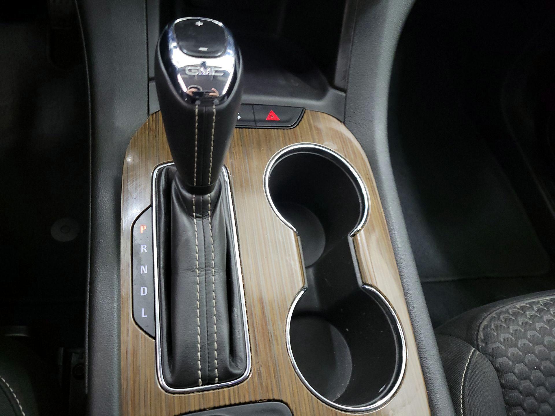 Thumbnail: 2018 GMC Acadia - 17