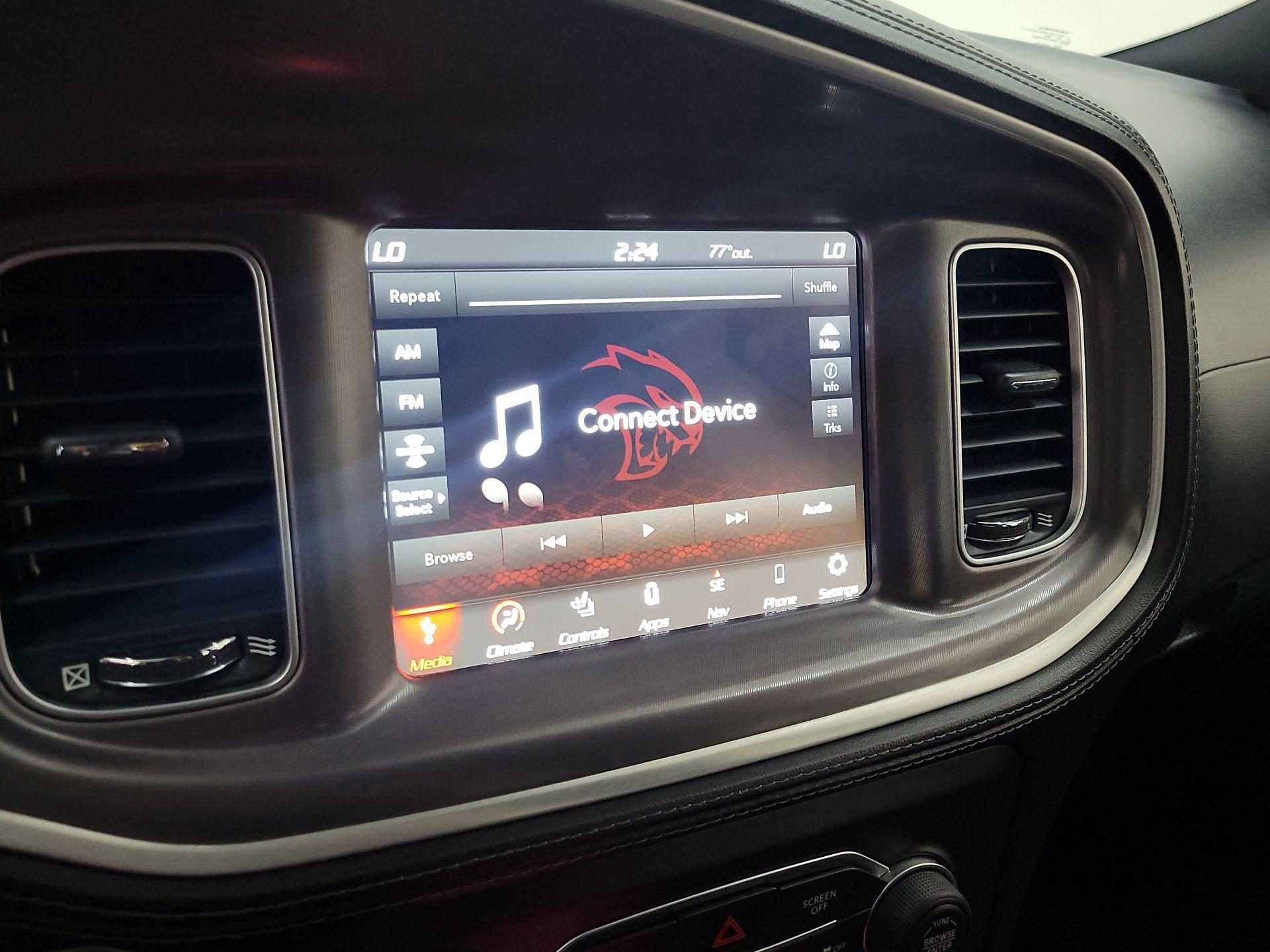 Thumbnail: 2022 Dodge Charger - 16