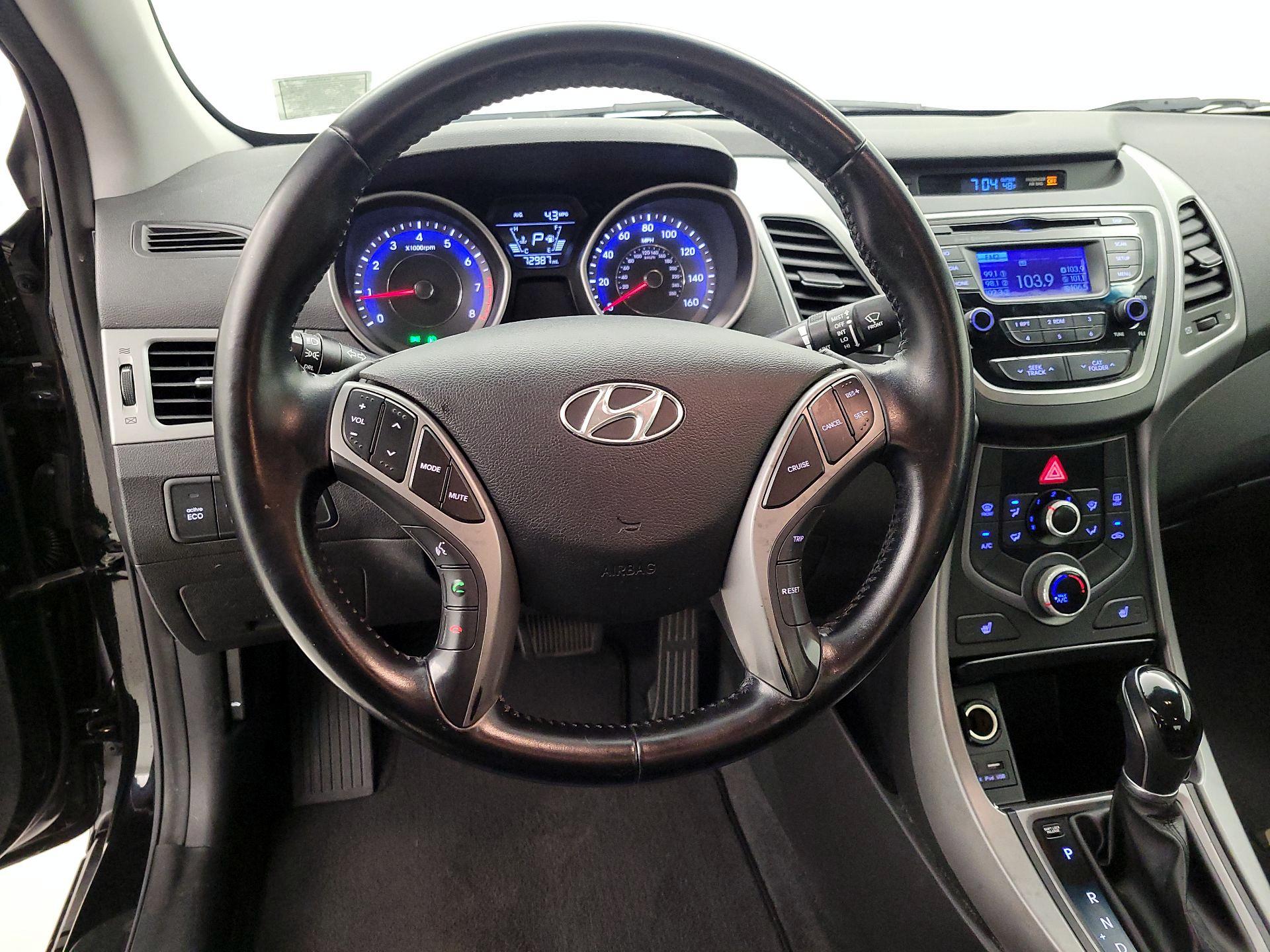 Thumbnail: 2014 Hyundai Elantra - 10