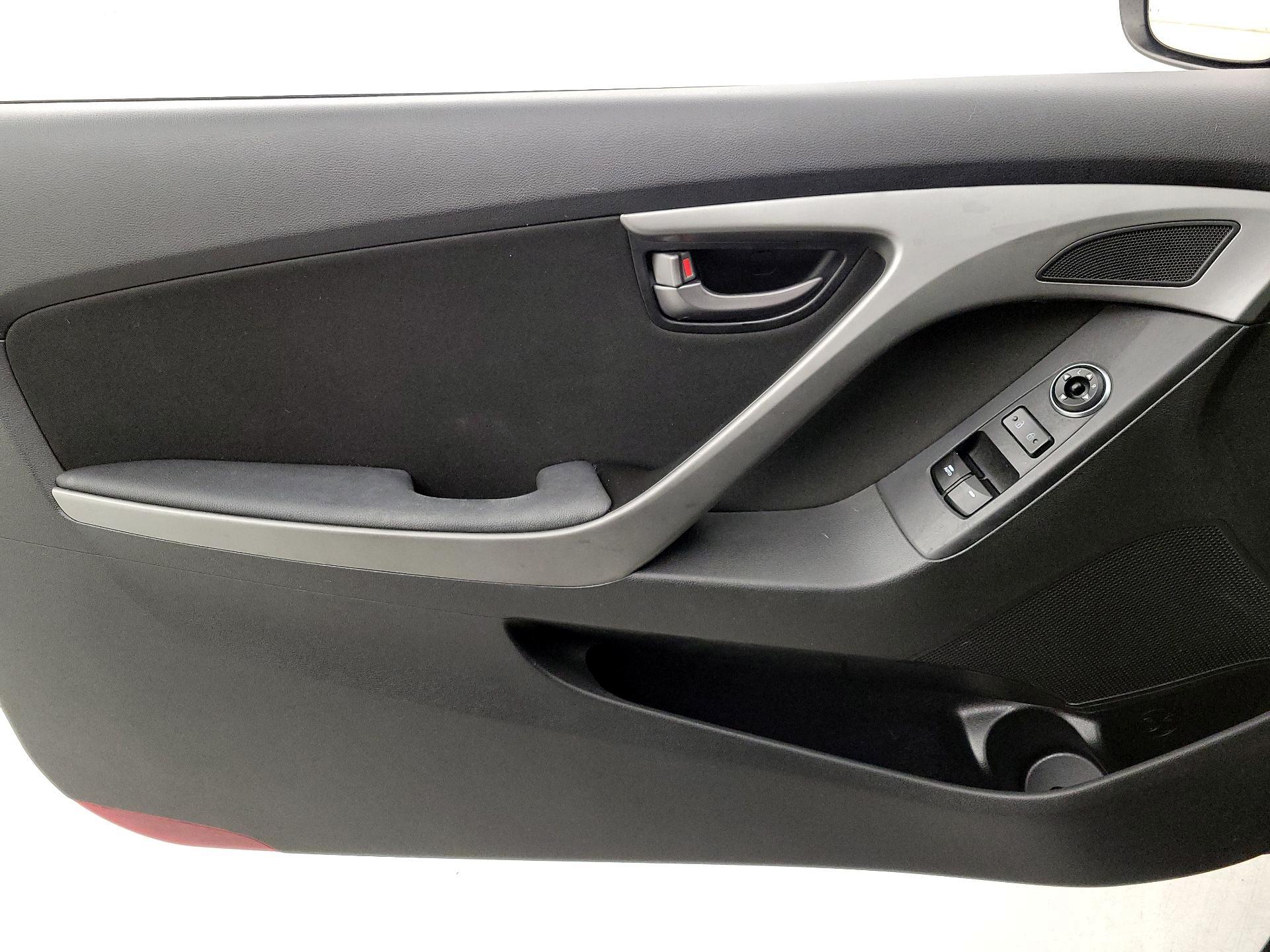 Thumbnail: 2014 Hyundai Elantra - 12