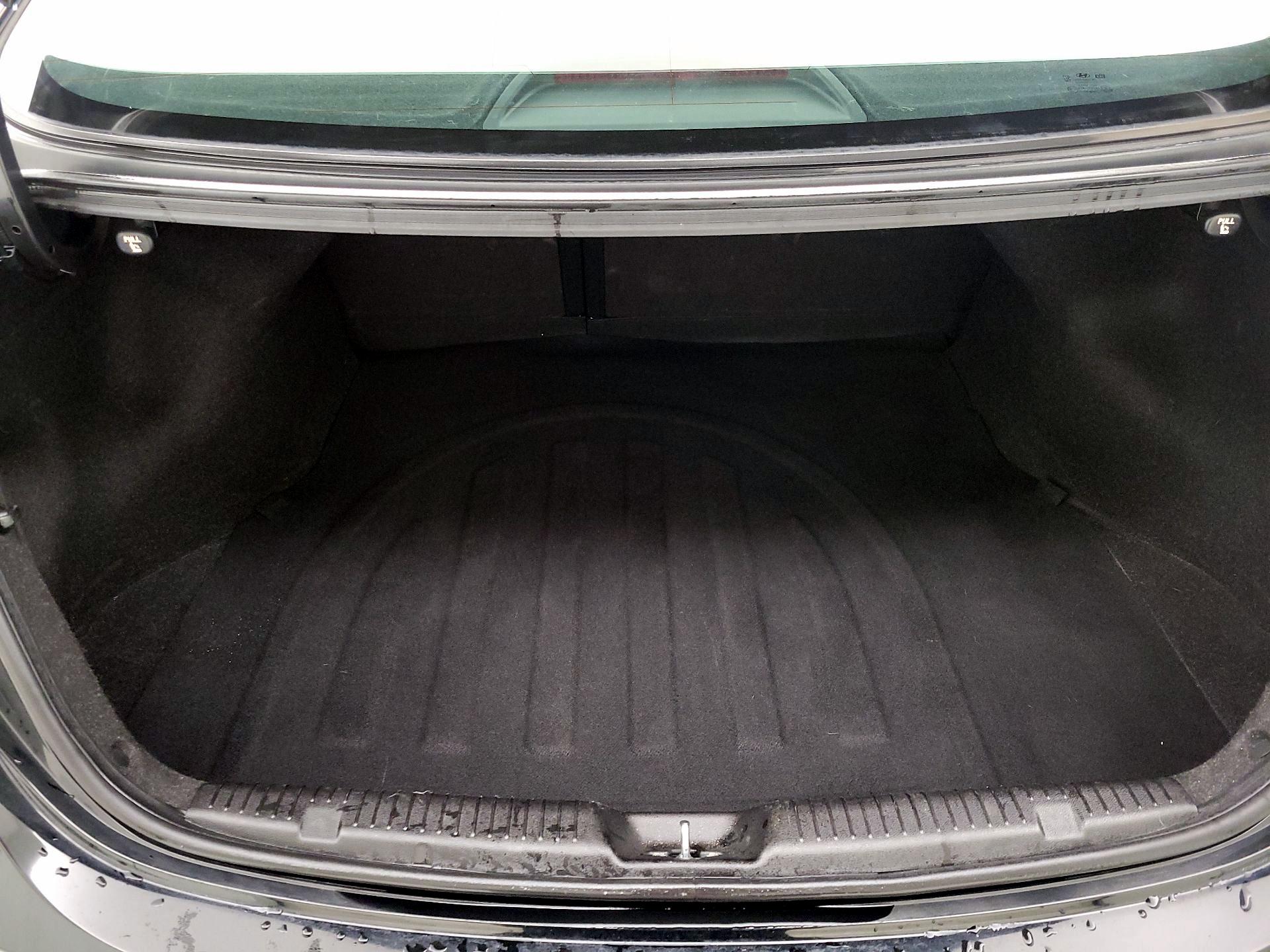 Thumbnail: 2014 Hyundai Elantra - 19