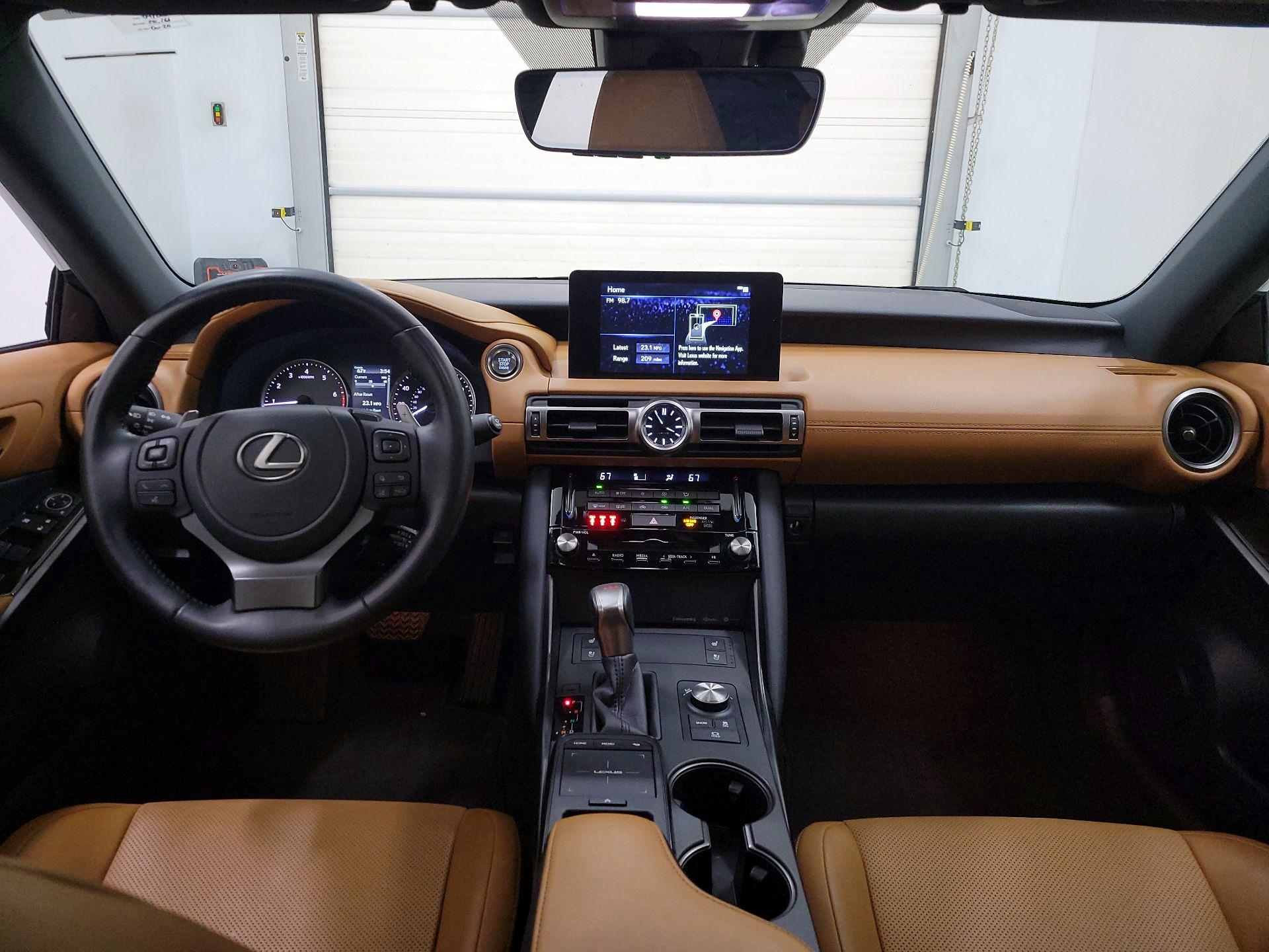 Thumbnail: 2021 Lexus IS - 9