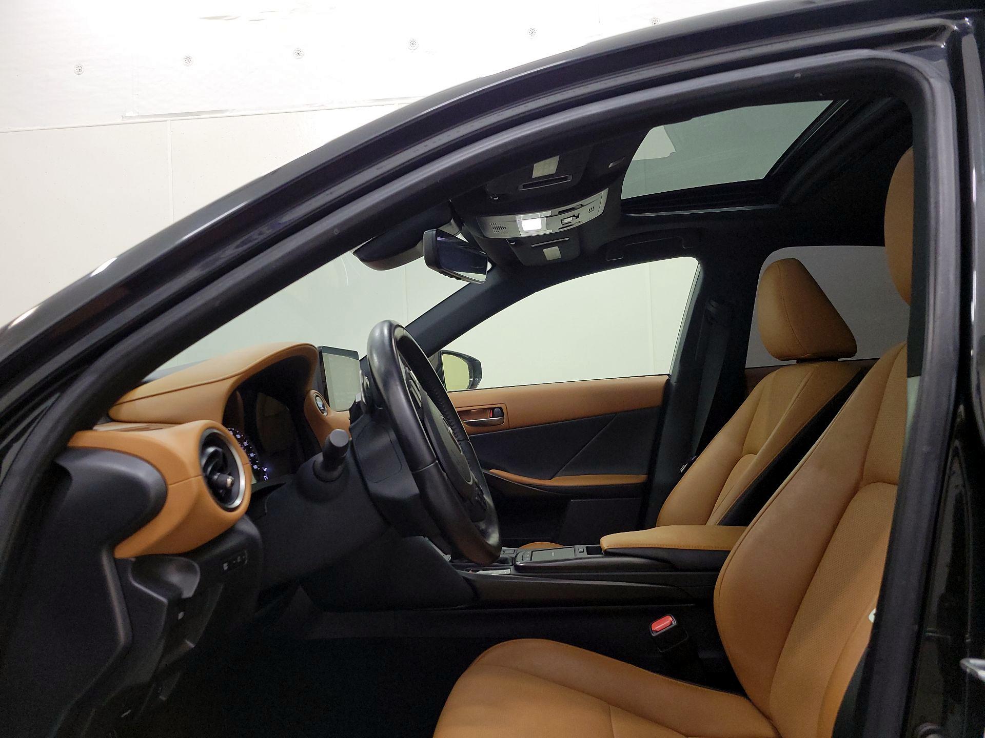 Thumbnail: 2021 Lexus IS - 19