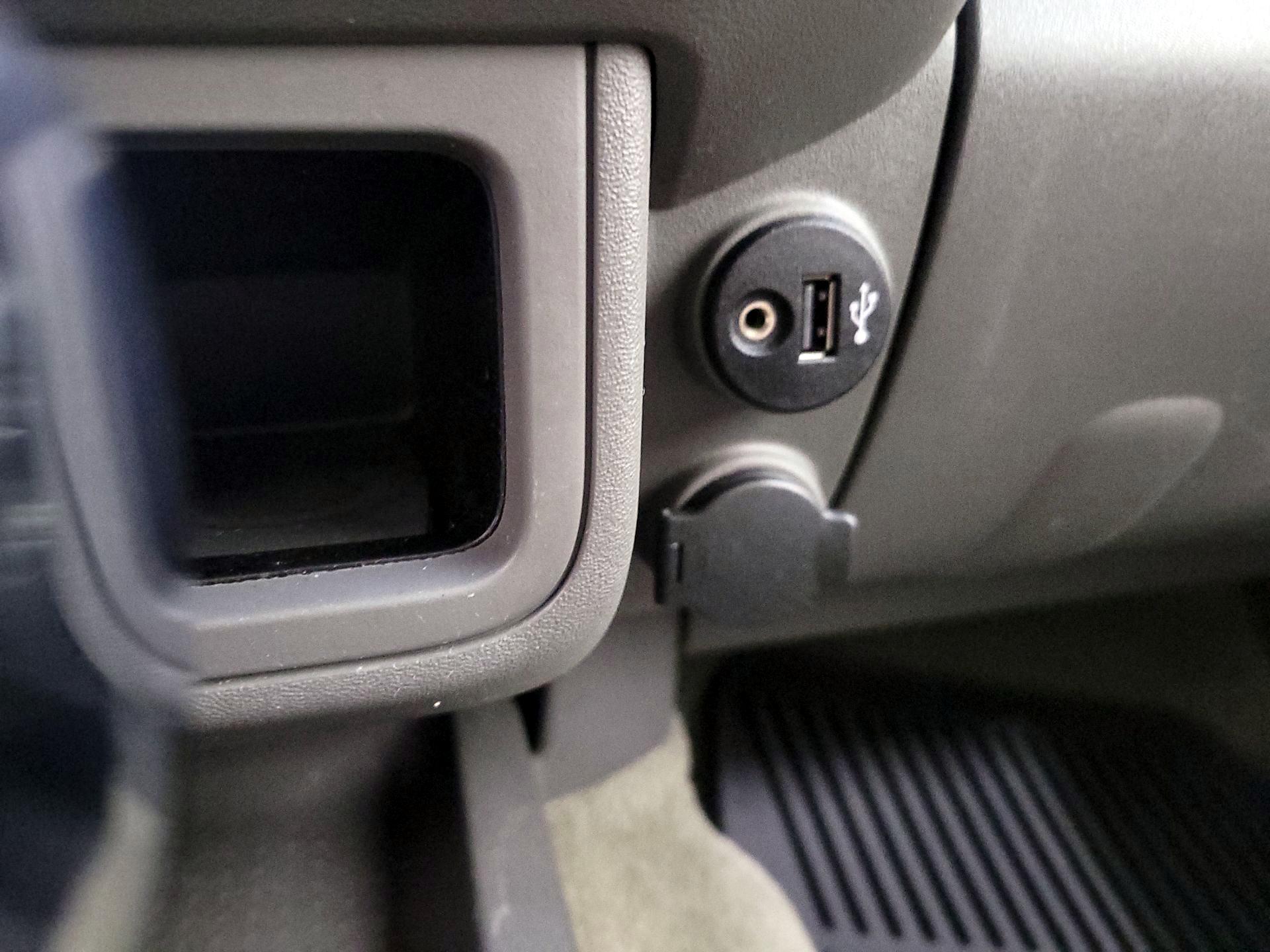 Thumbnail: 2017 Nissan Frontier - 17