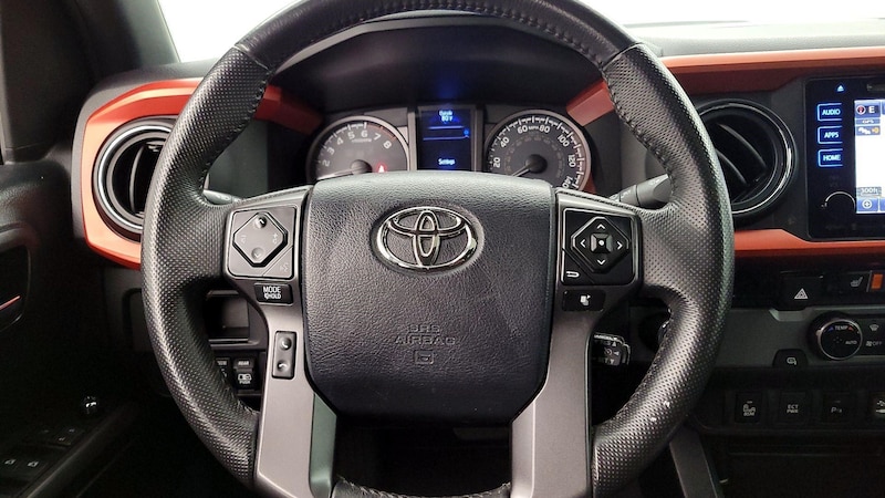 2017 Toyota Tacoma TRD Sport 10