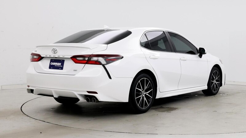 2022 Toyota Camry SE 8