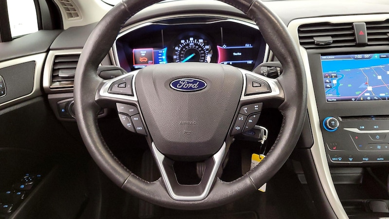 2015 Ford Fusion SE 10