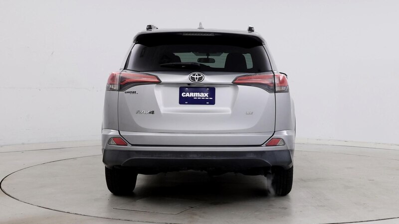 2016 Toyota RAV4 LE 6