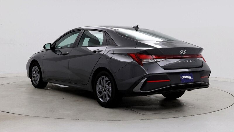 2024 Hyundai Elantra SEL 2