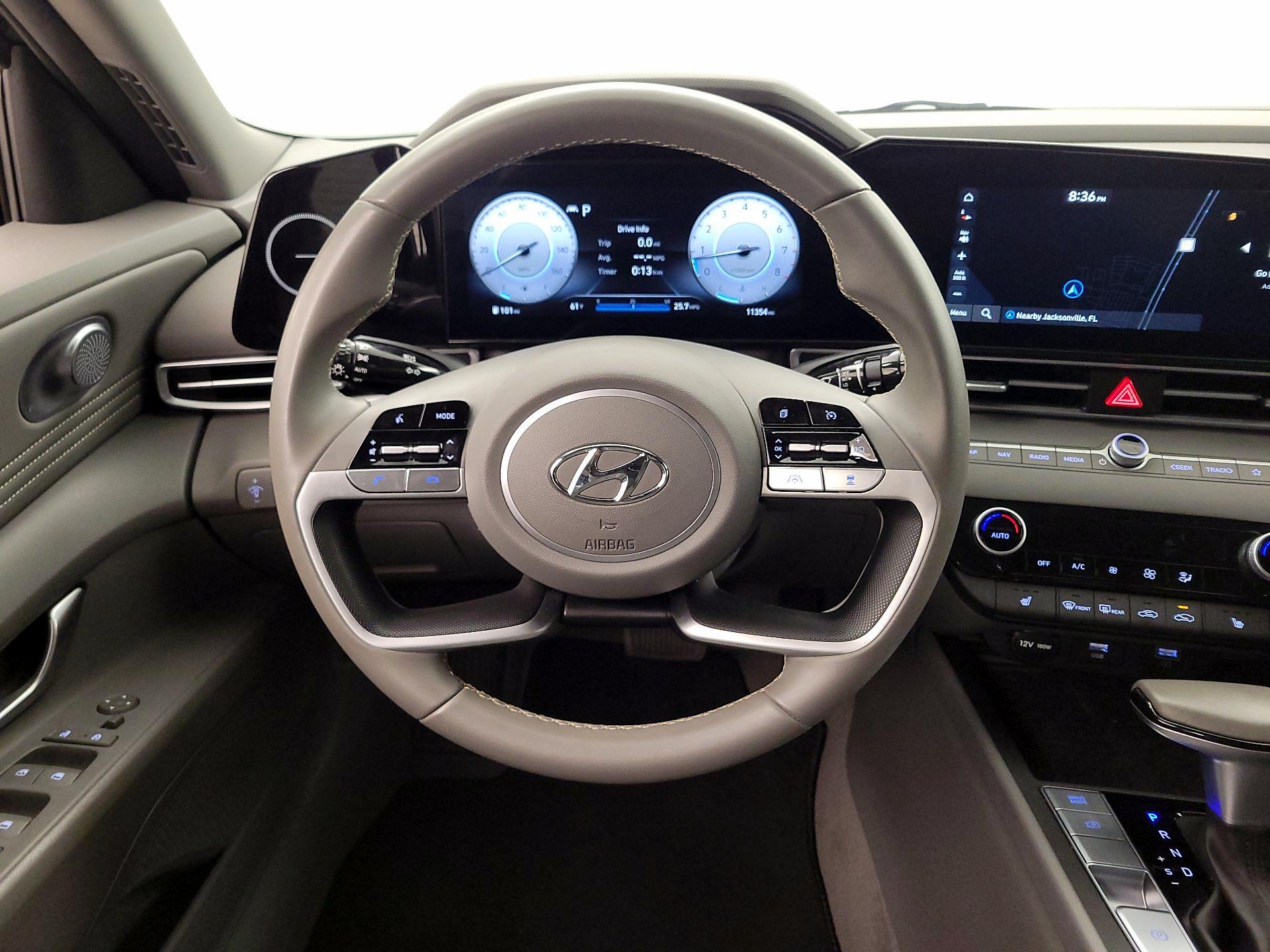 Thumbnail: 2023 Hyundai Elantra - 10