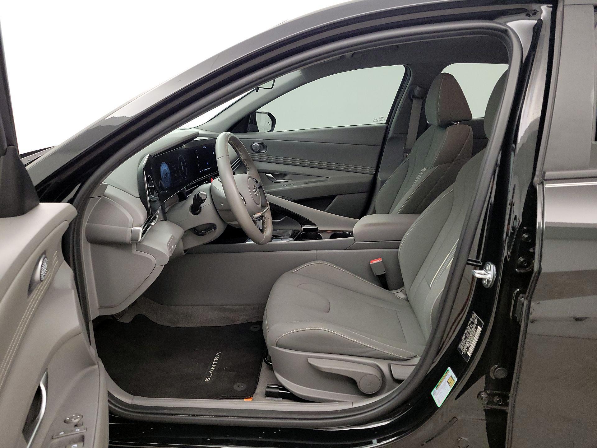 Thumbnail: 2023 Hyundai Elantra - 11