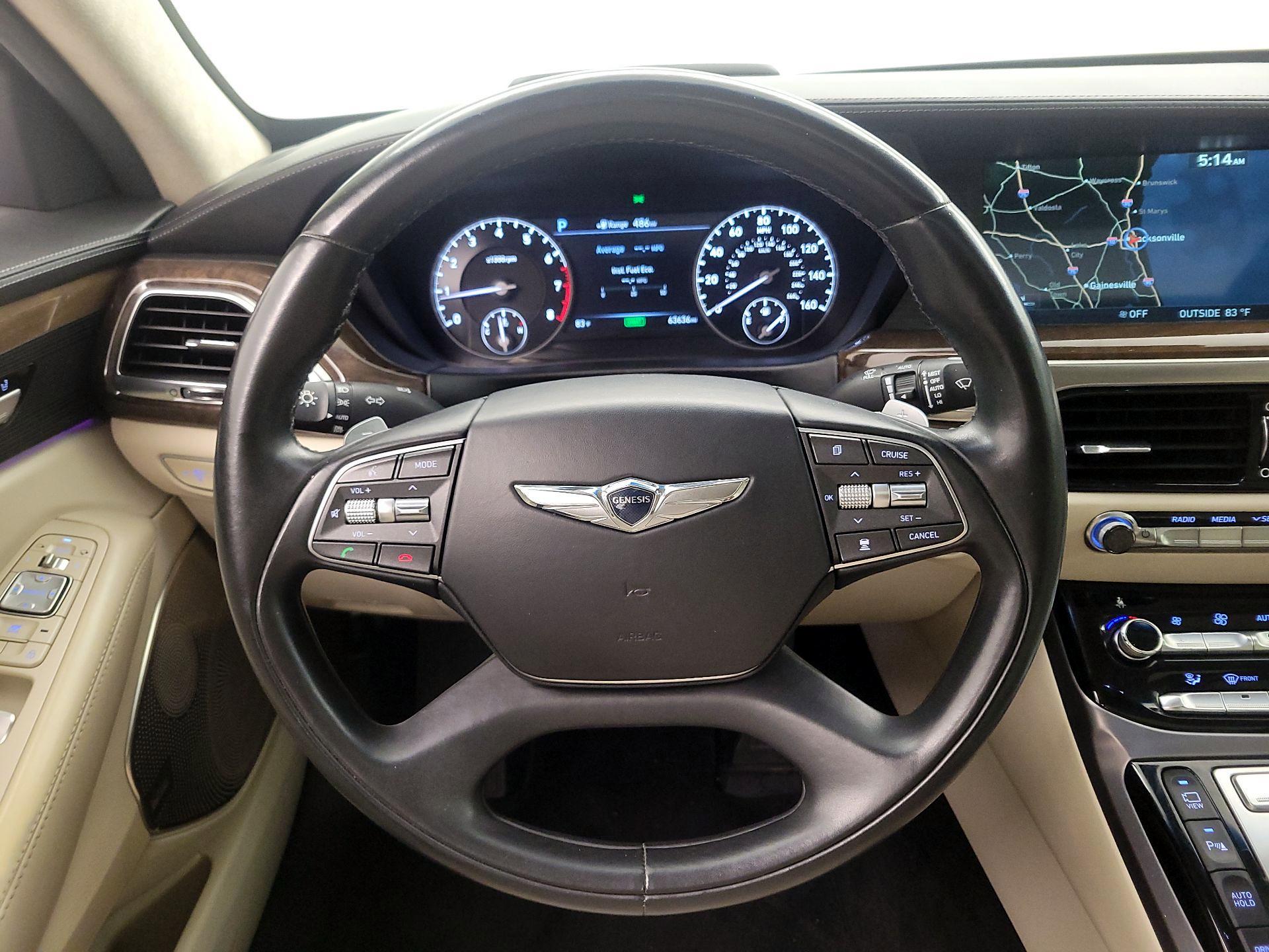 Thumbnail: 2017 Genesis G90 - 10