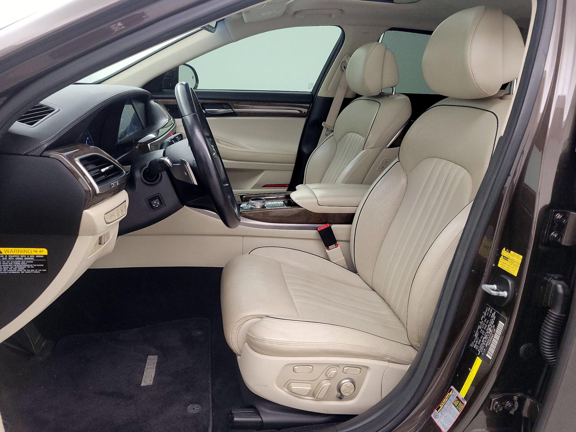 Thumbnail: 2017 Genesis G90 - 11