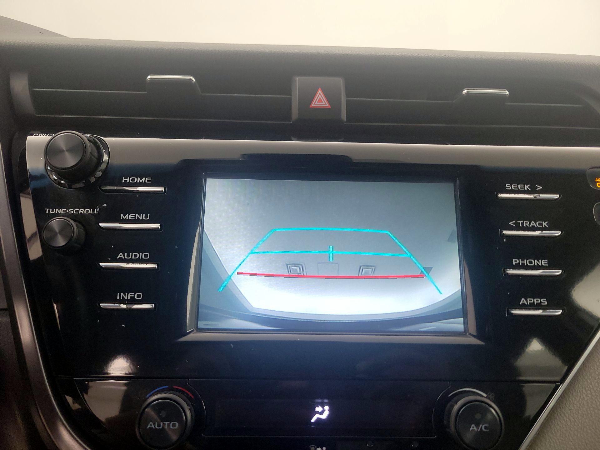 Thumbnail: 2018 Toyota Camry - 14