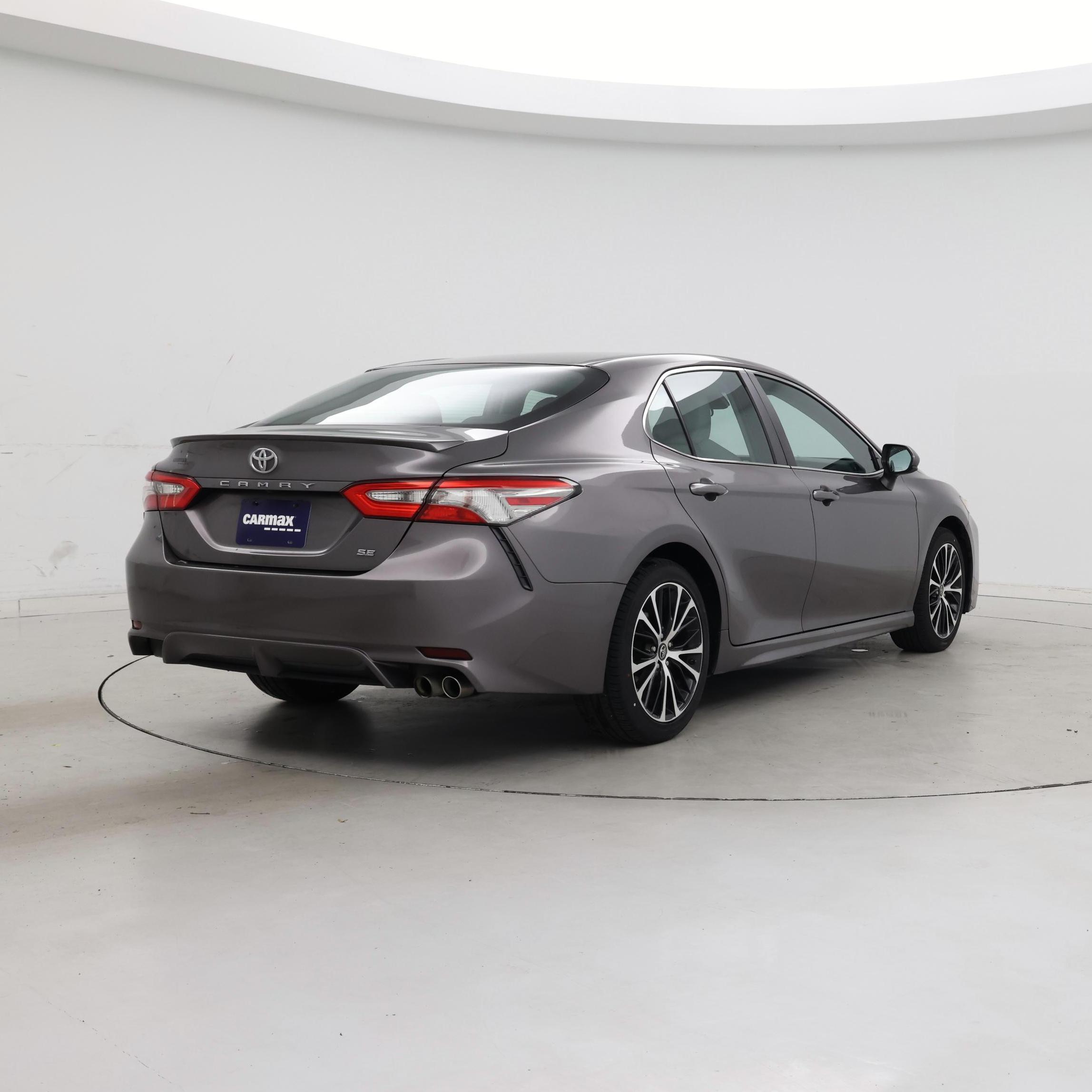 Thumbnail: 2018 Toyota Camry - 8