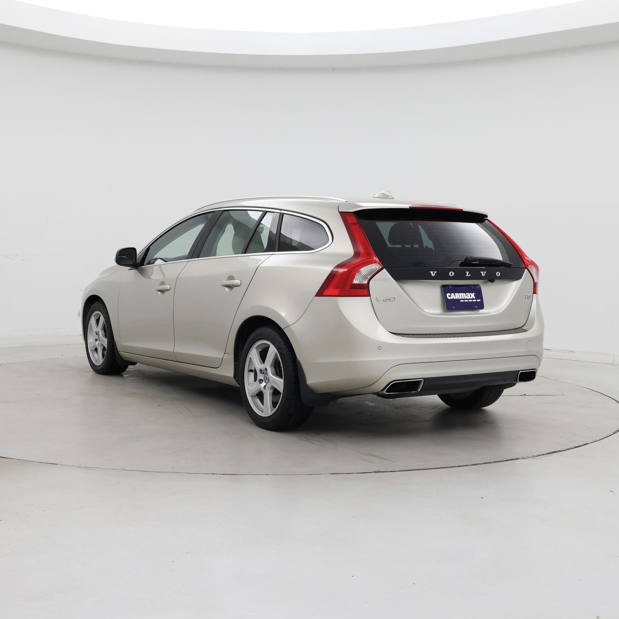 Thumbnail: 2017 Volvo V60 - 2