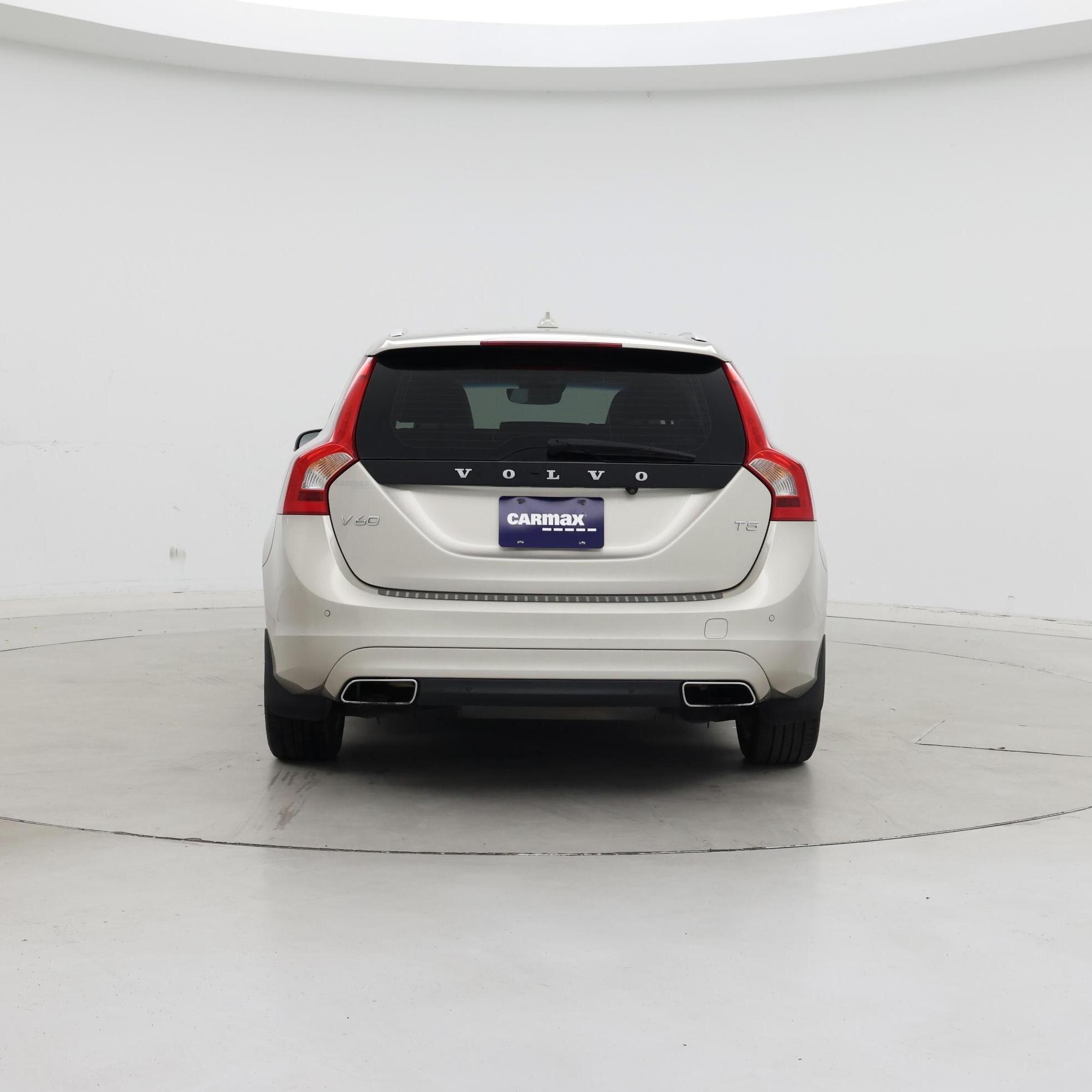 Thumbnail: 2017 Volvo V60 - 6