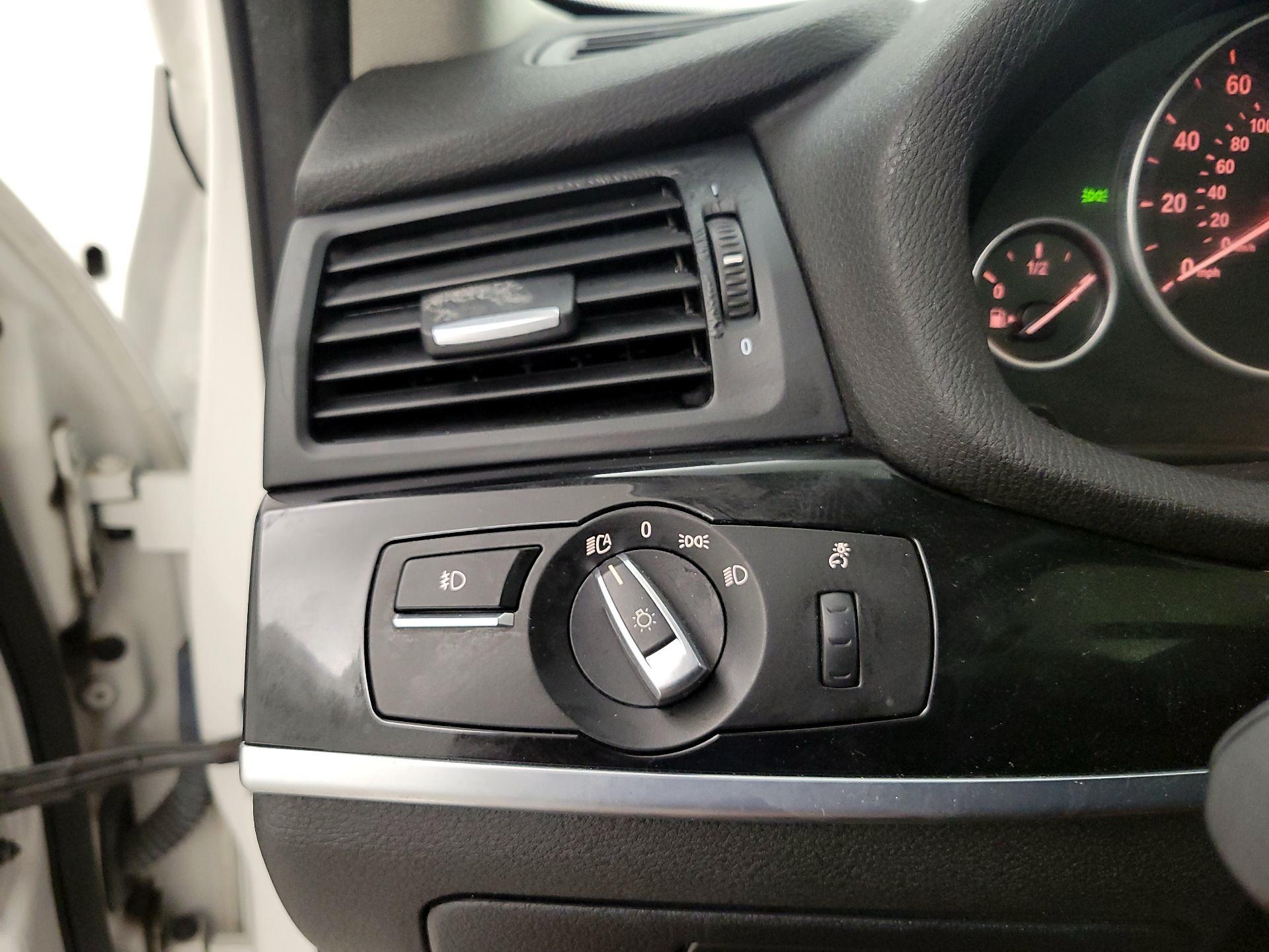 Thumbnail: 2016 BMW X3 - 13