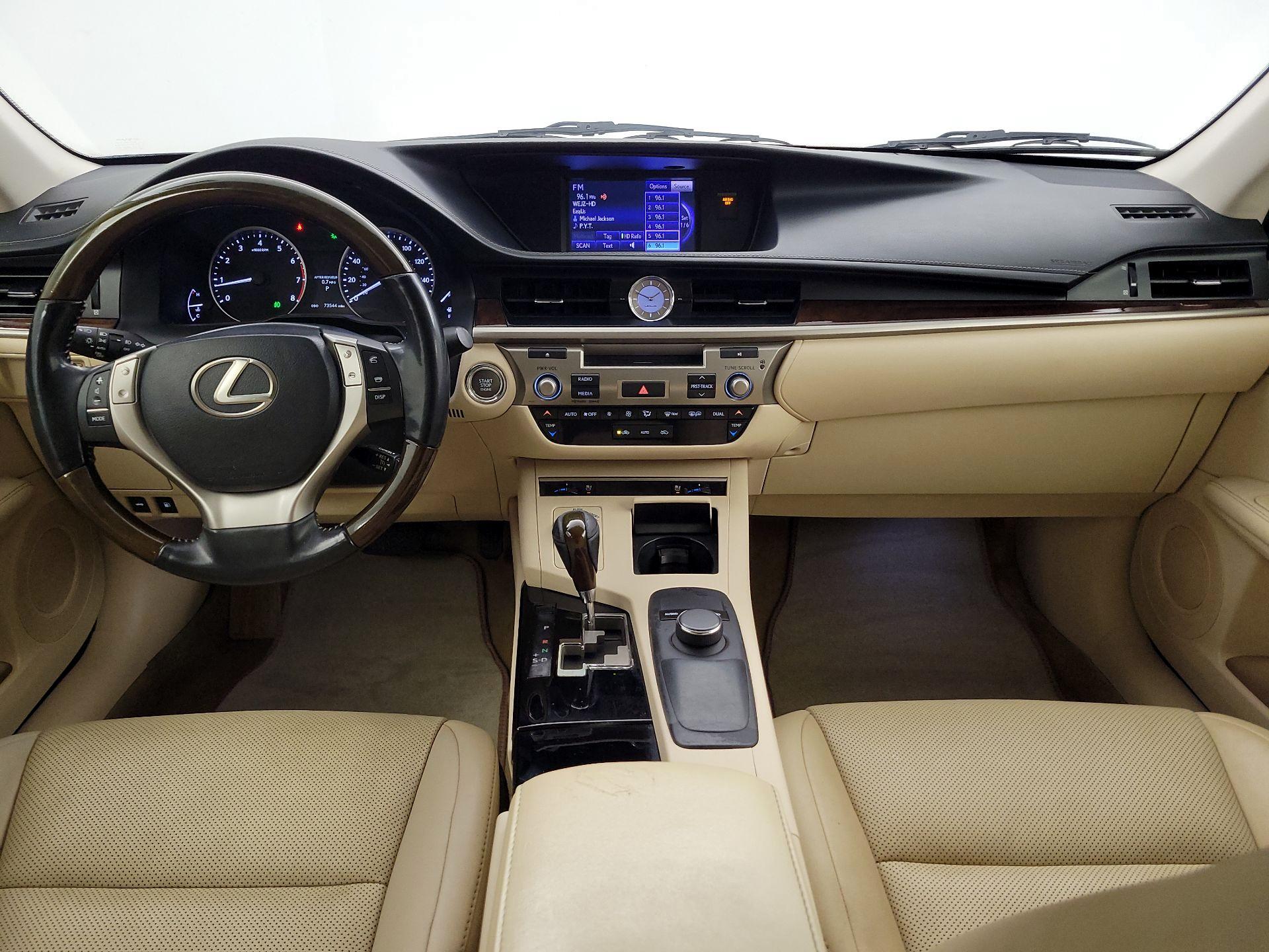Thumbnail: 2014 Lexus ES - 9