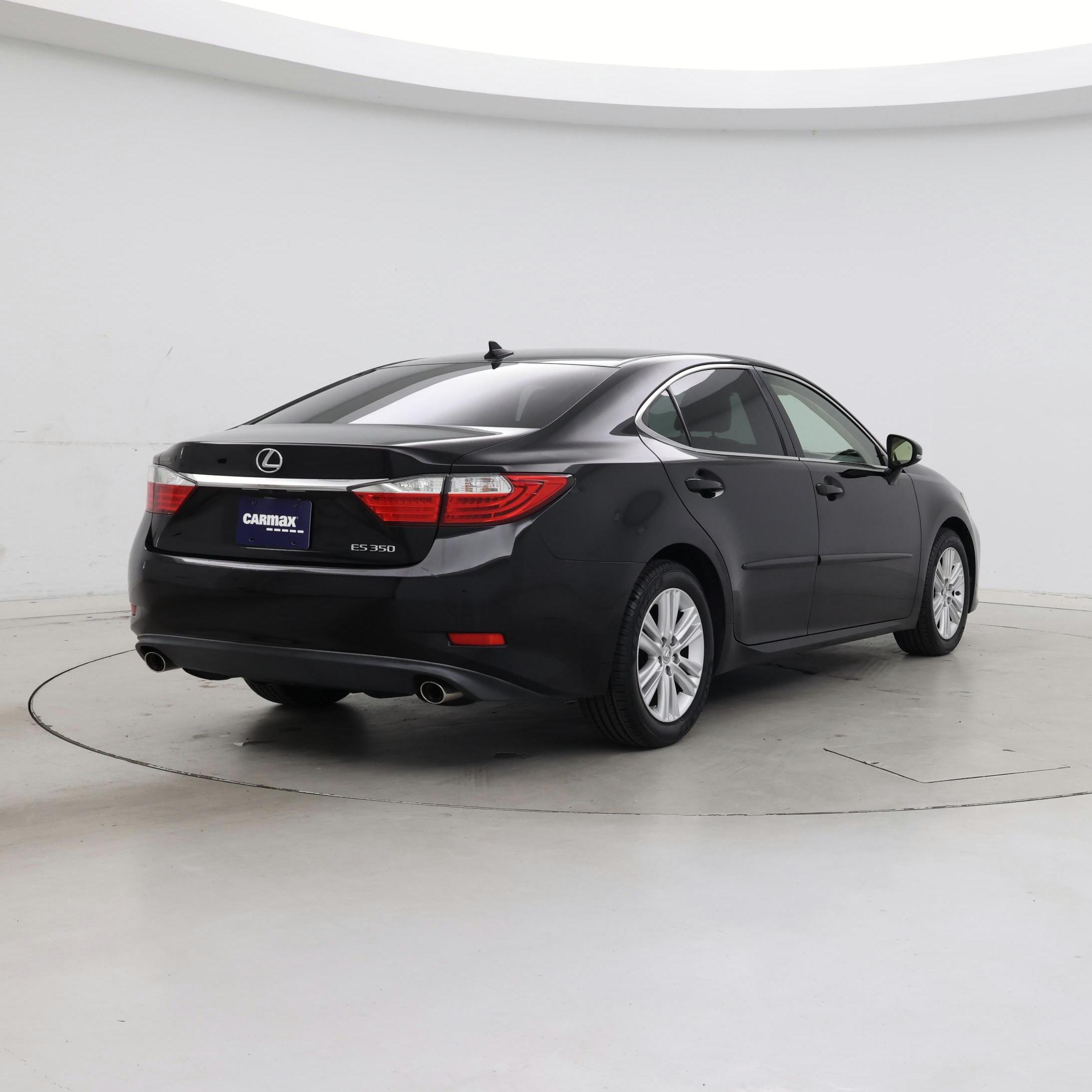 Thumbnail: 2014 Lexus ES - 8