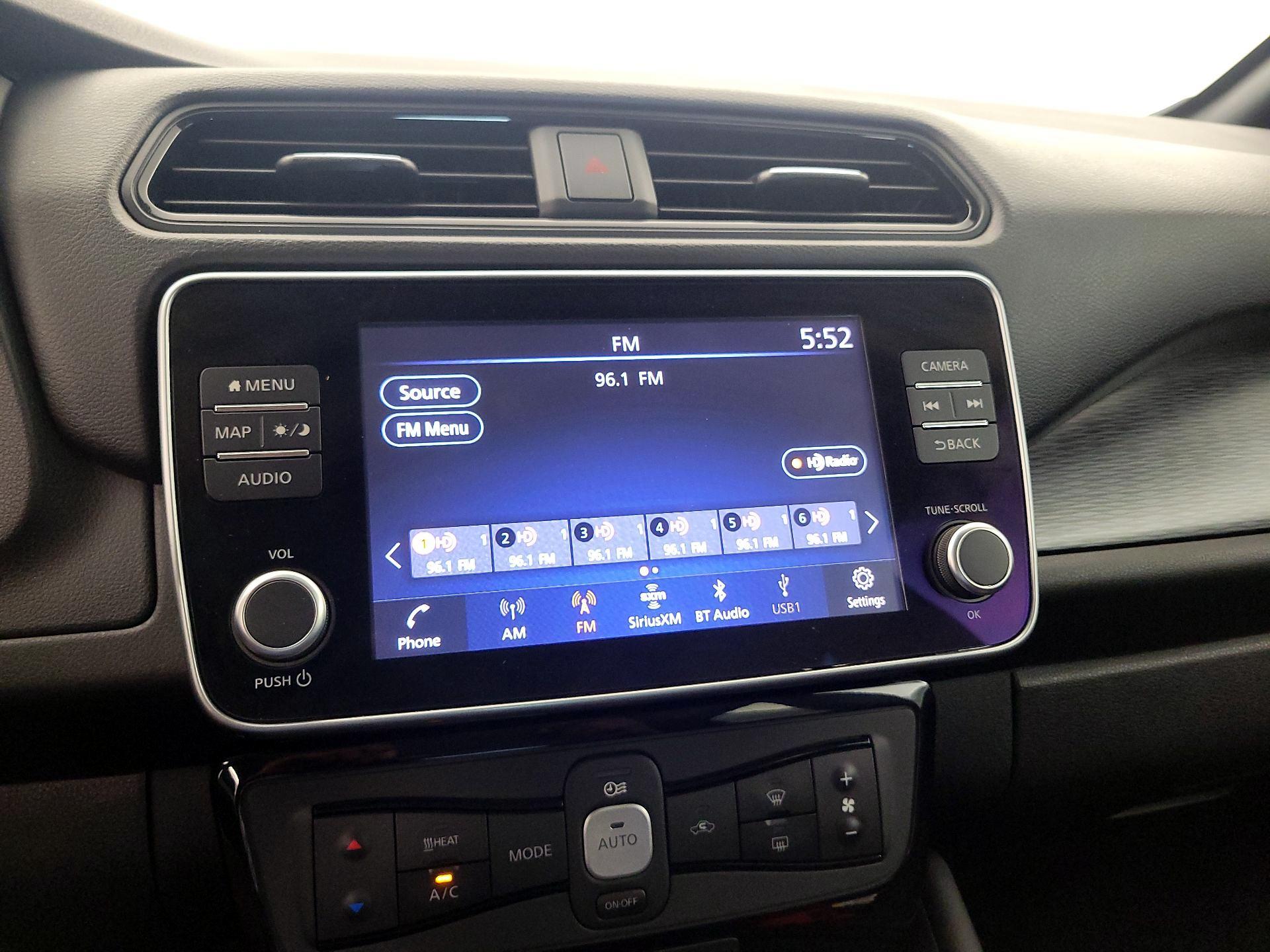 Thumbnail: 2020 Nissan Leaf - 15