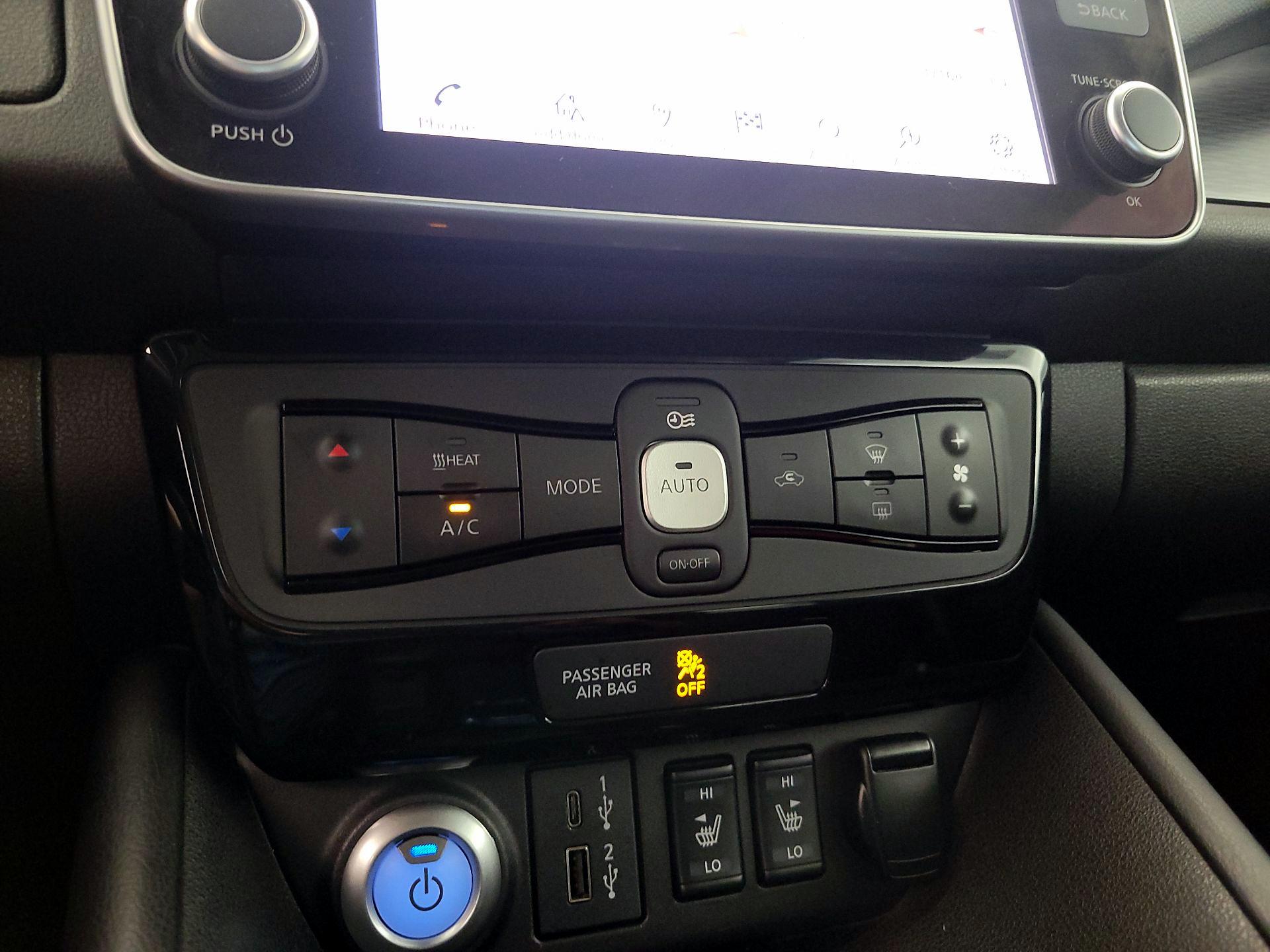 Thumbnail: 2020 Nissan Leaf - 16