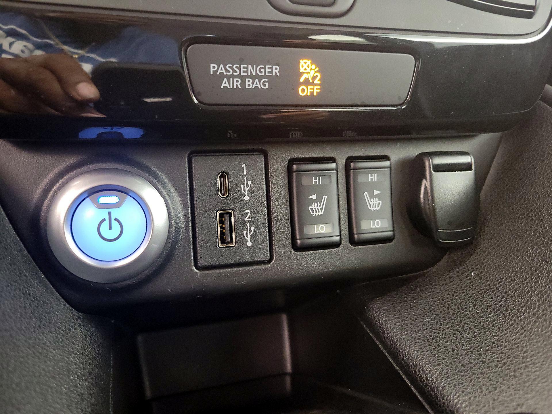 Thumbnail: 2020 Nissan Leaf - 18