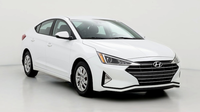 2020 Hyundai Elantra SE Hero Image