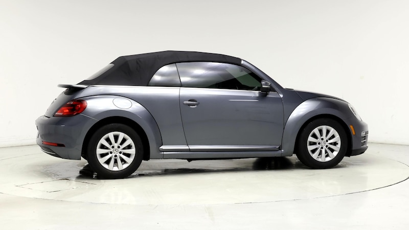 2018 Volkswagen Beetle SE 7