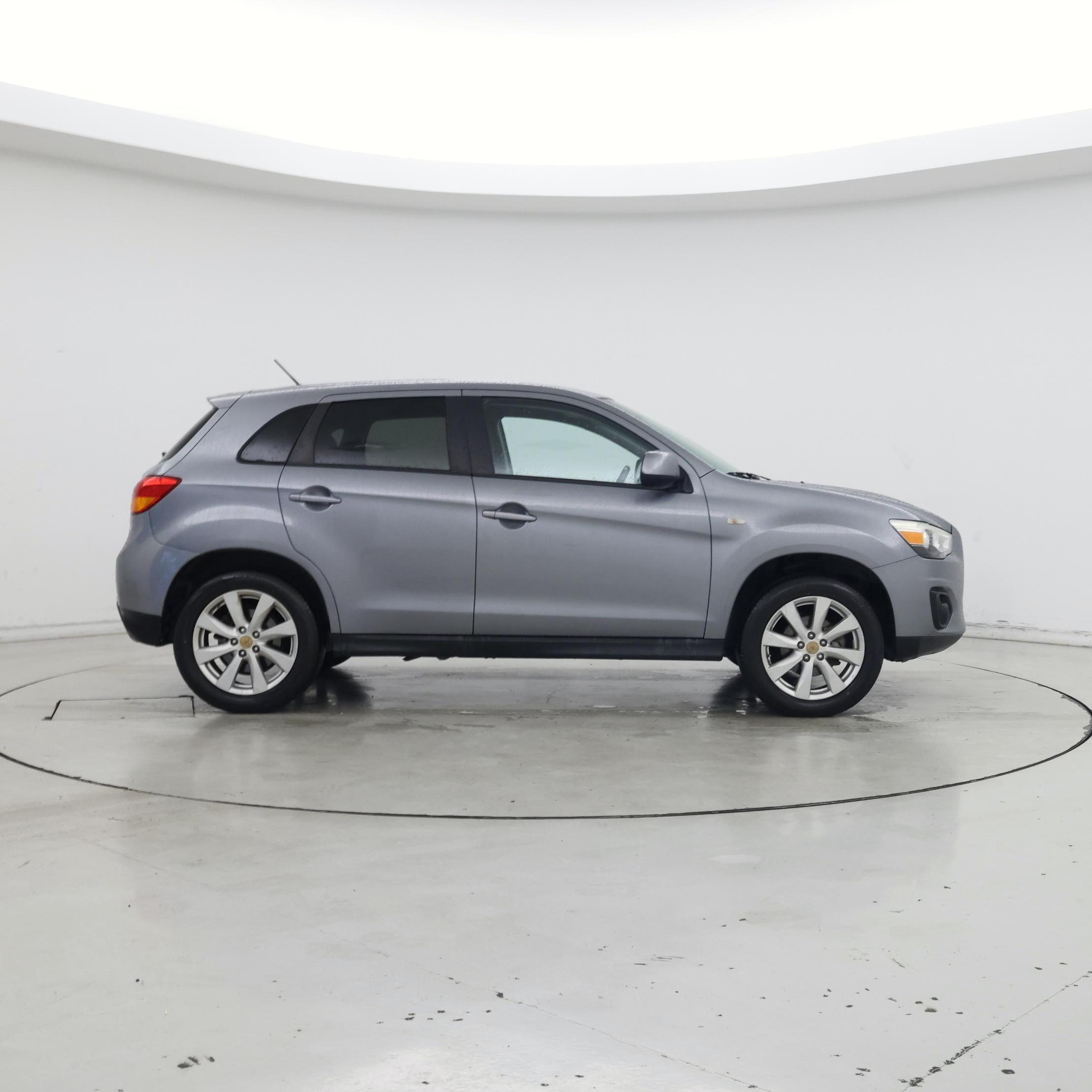 Thumbnail: 2013 Mitsubishi Outlander Sport - 7
