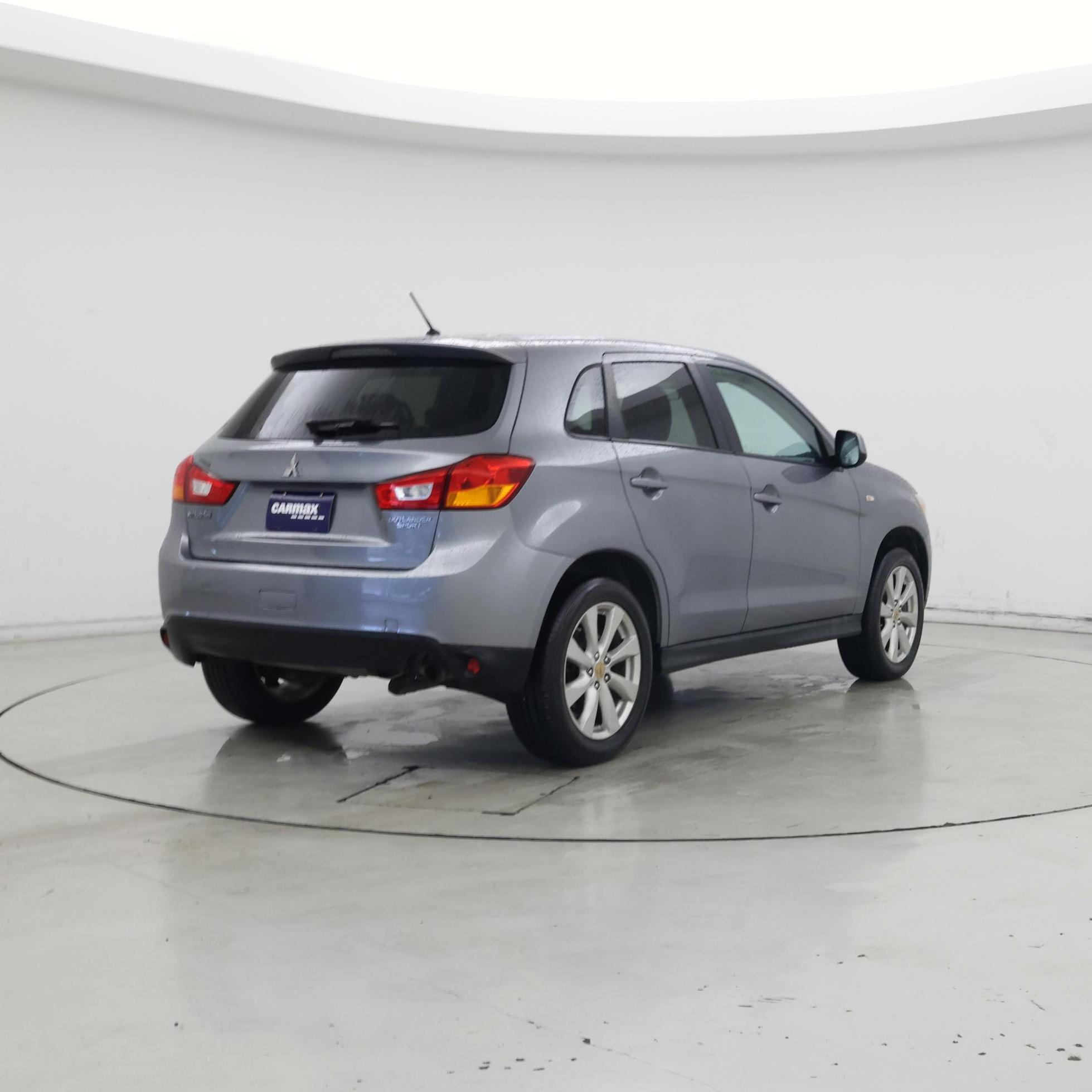 Thumbnail: 2013 Mitsubishi Outlander Sport - 8