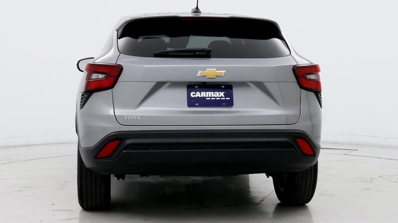 2024 Chevrolet Trax LS 6