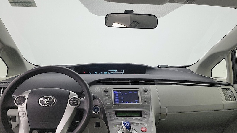 2013 Toyota Prius Three 9