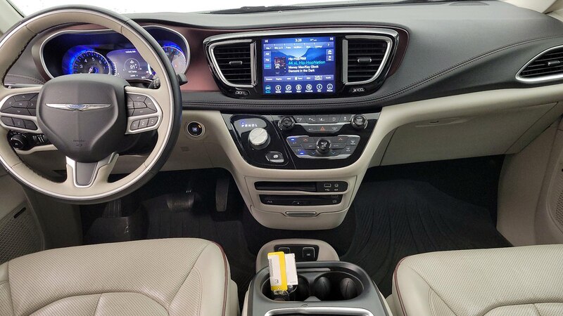 2018 Chrysler Pacifica Limited 9