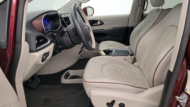 2018 Chrysler Pacifica Limited 11